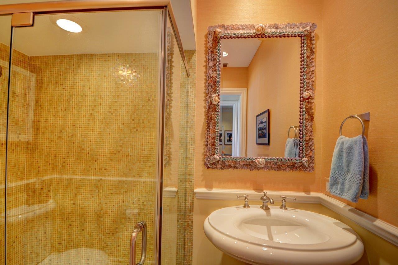 BOCA HARBOUR ISLAND - Residential