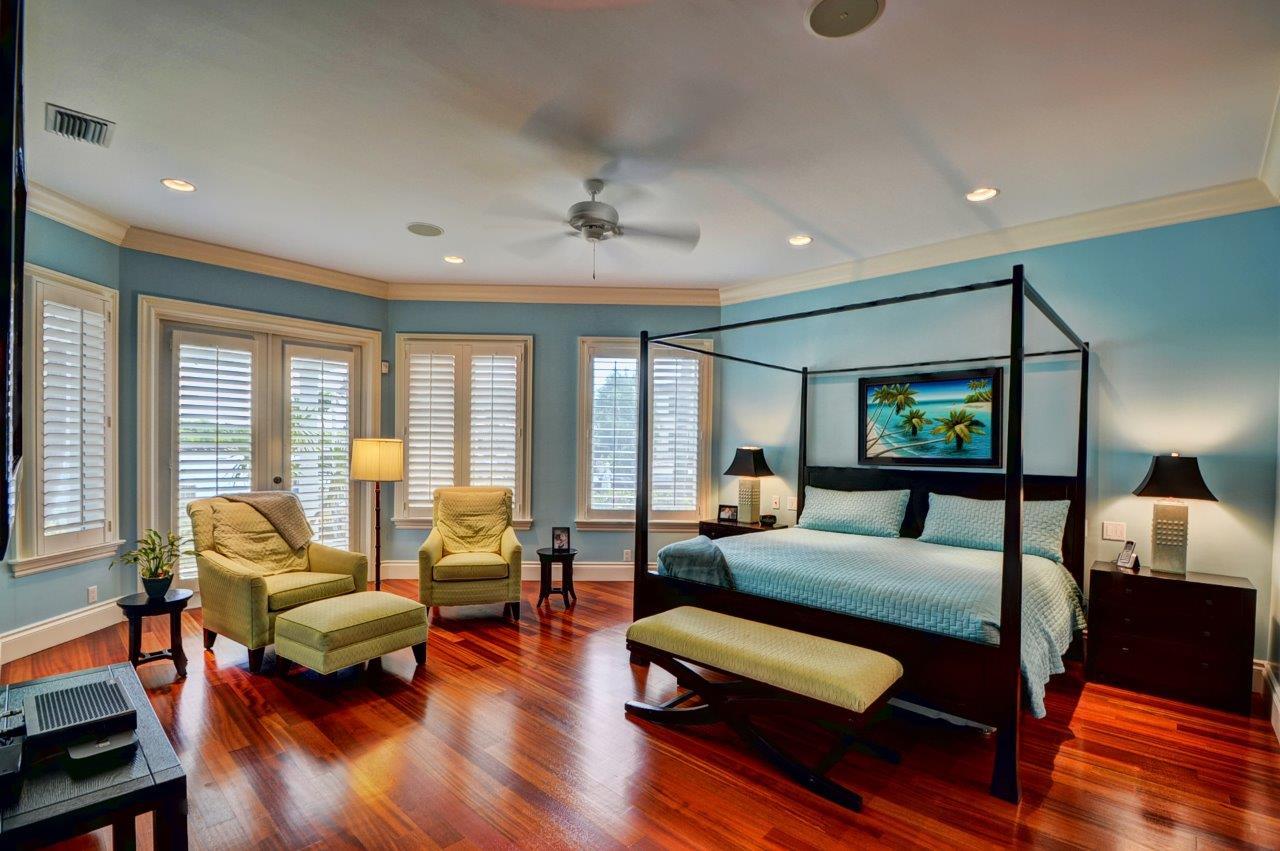 BOCA HARBOUR ISLAND - Residential
