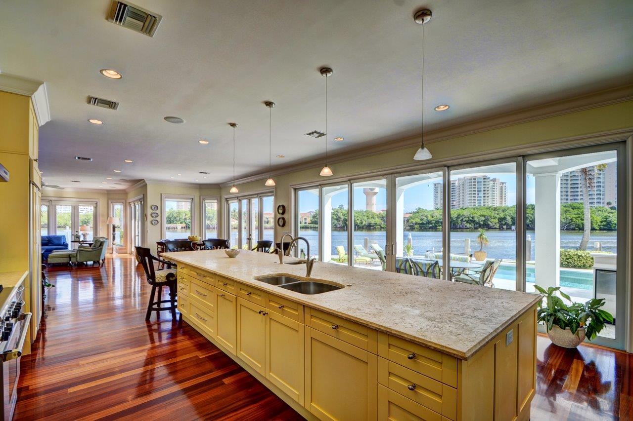 BOCA HARBOUR ISLAND - Residential
