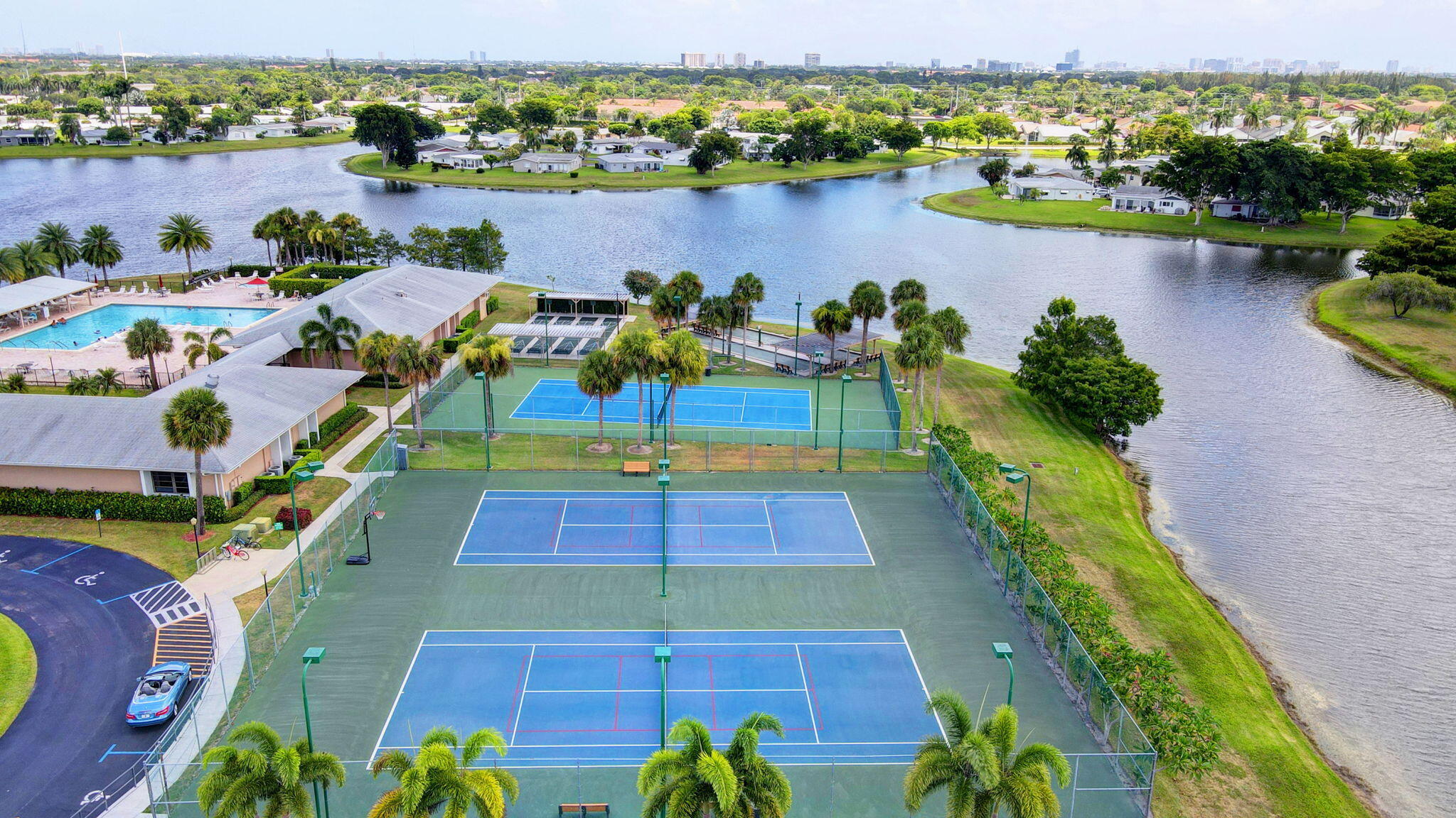 CYPRESS LAKES 4 - Residential