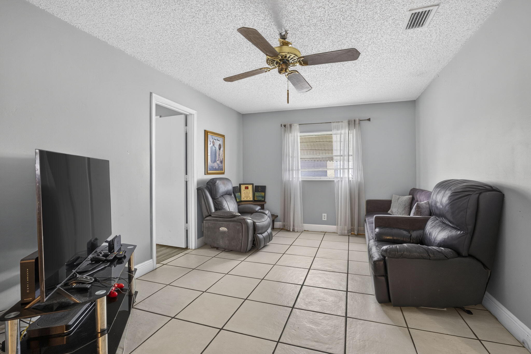 CYPRESS LAKES 4 - Residential
