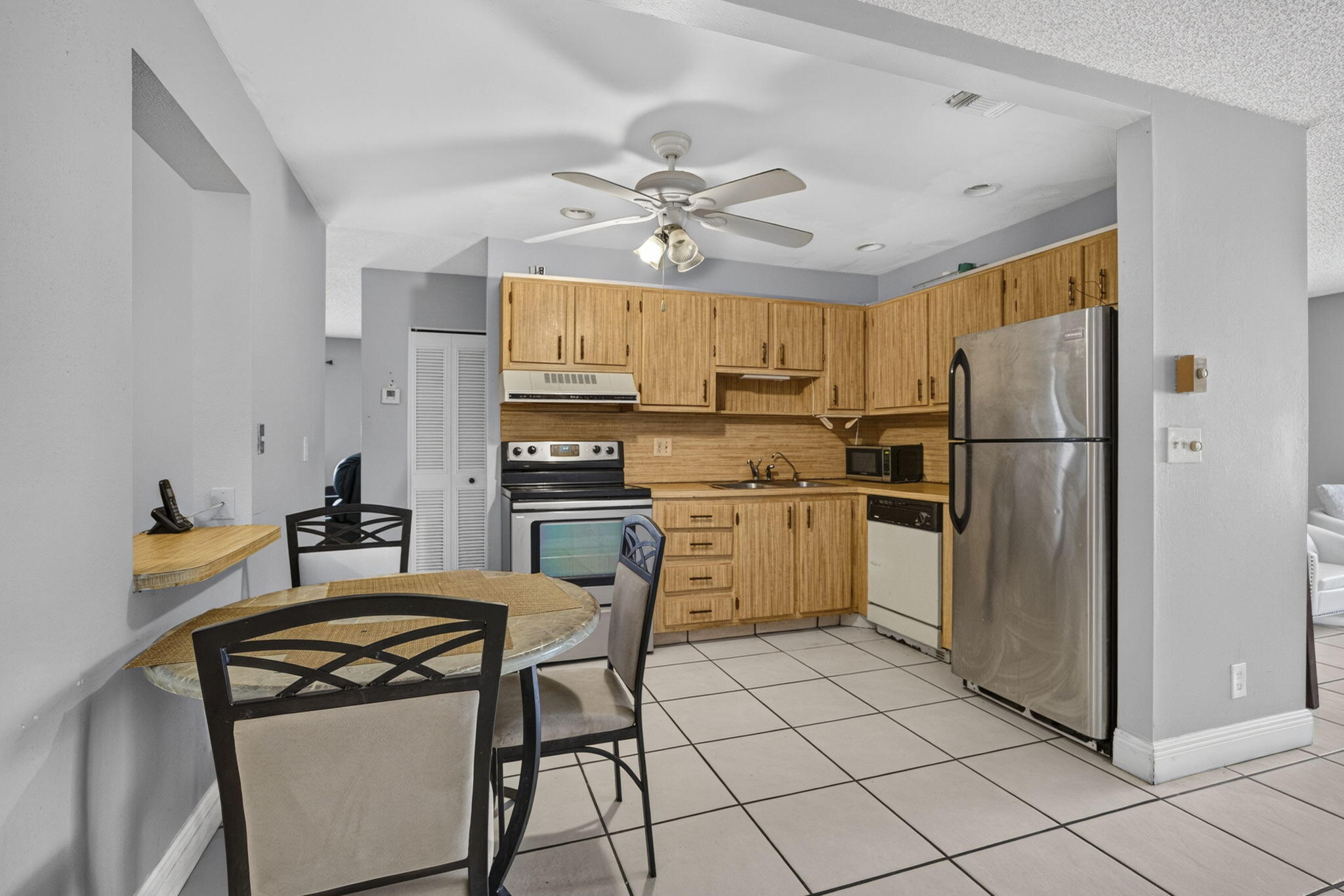CYPRESS LAKES 4 - Residential