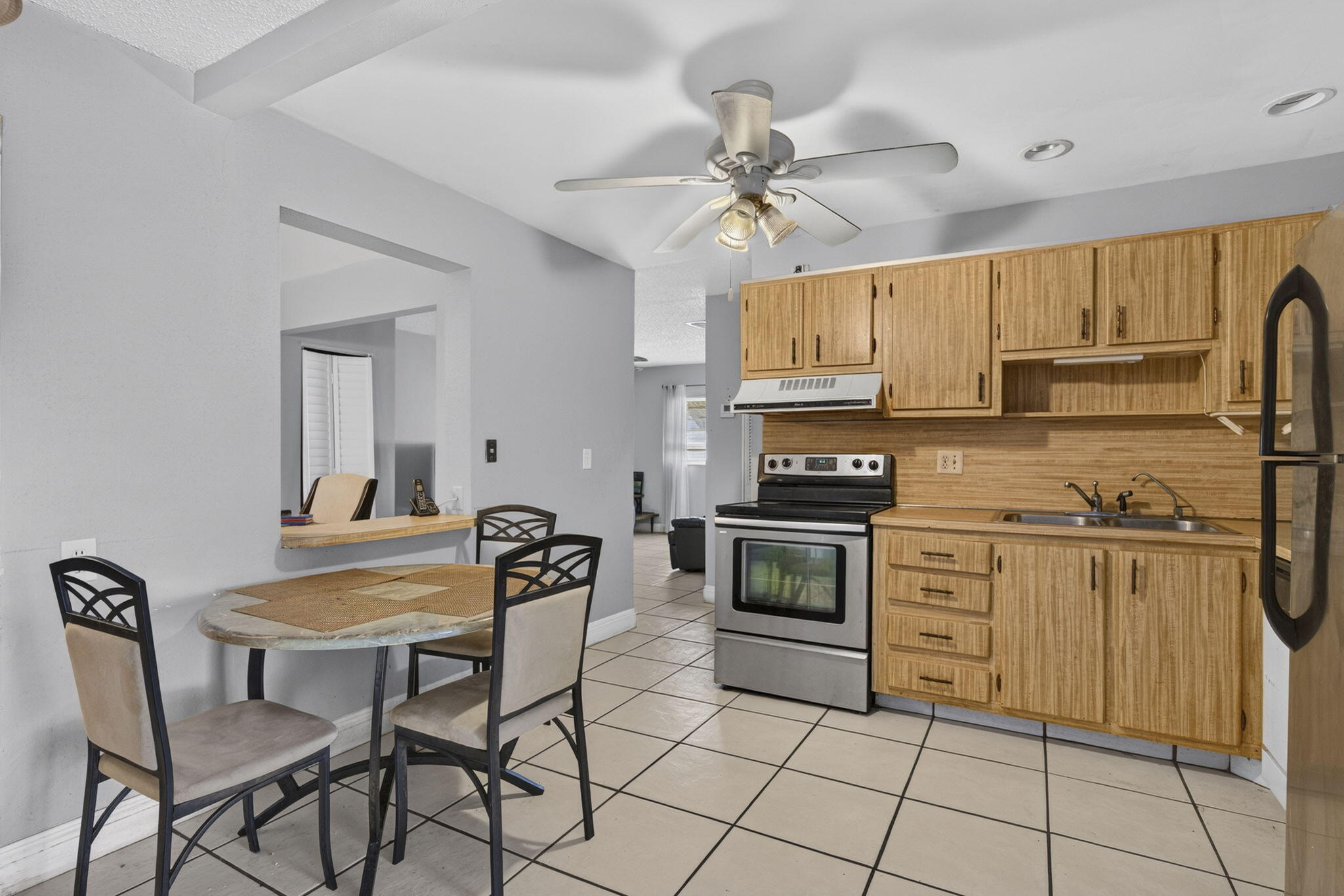 CYPRESS LAKES 4 - Residential