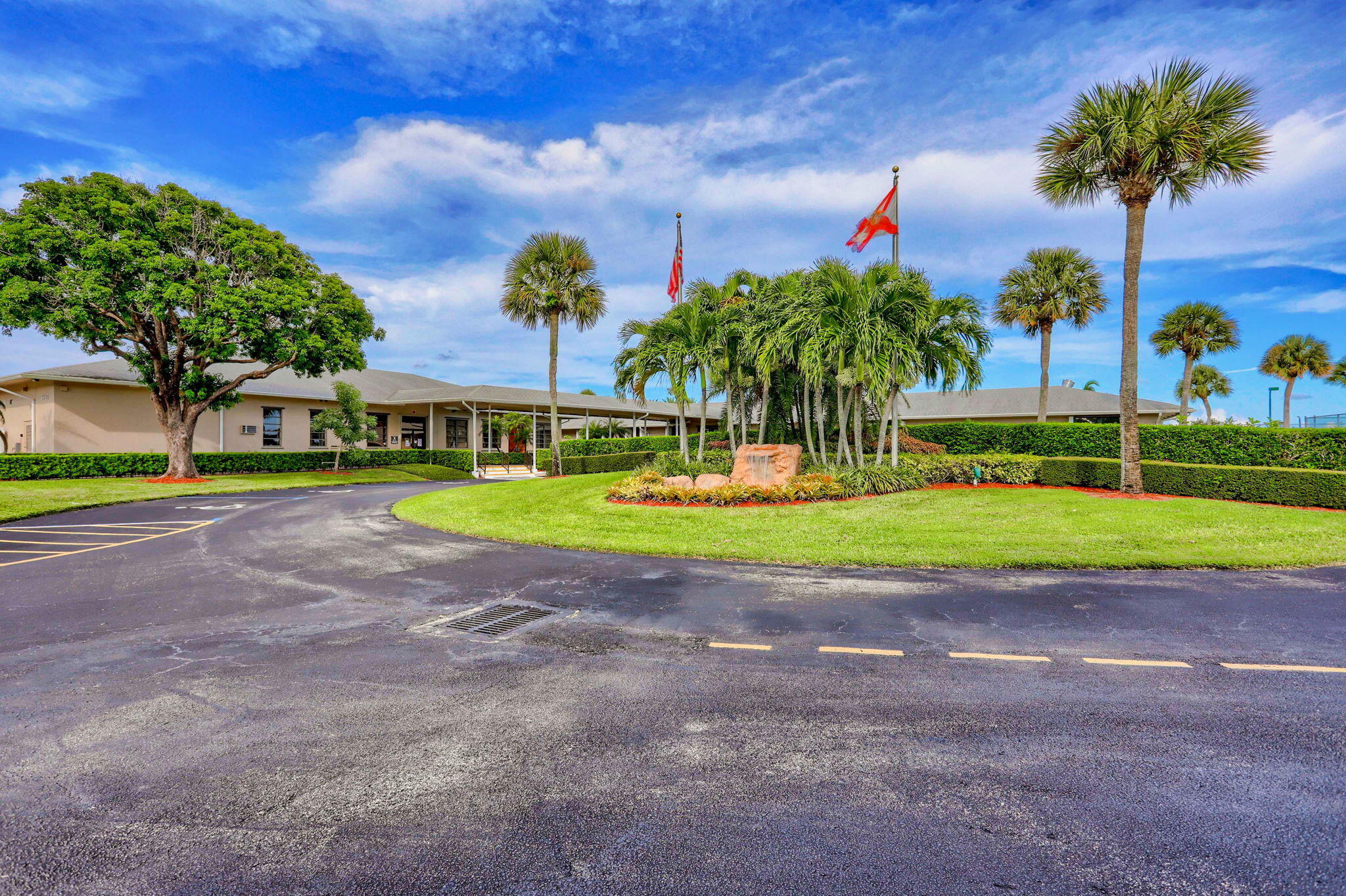 CYPRESS LAKES 4 - Residential