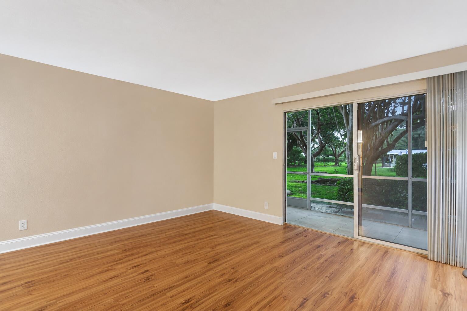 WYNMOOR VILLAGE - Residential