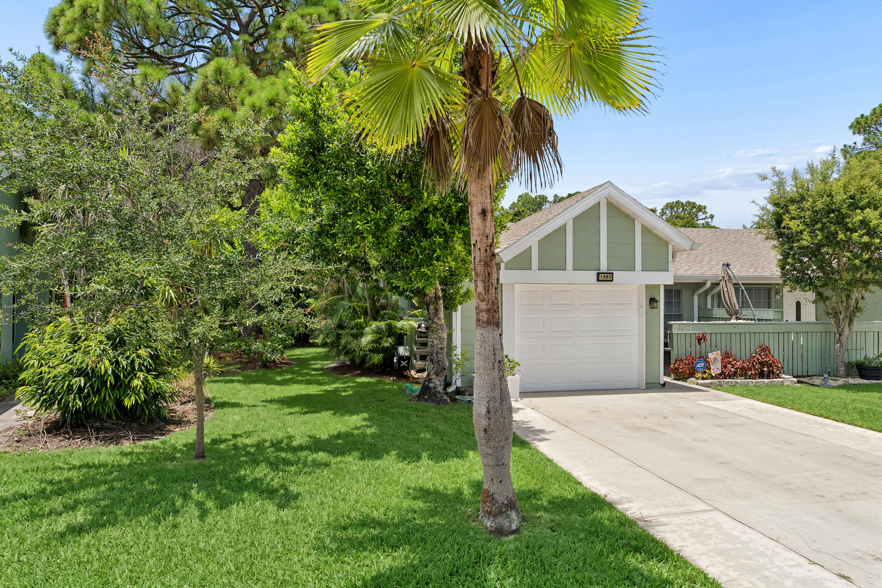 SOUTH PORT ST LUCIE UNIT 17 - Residential