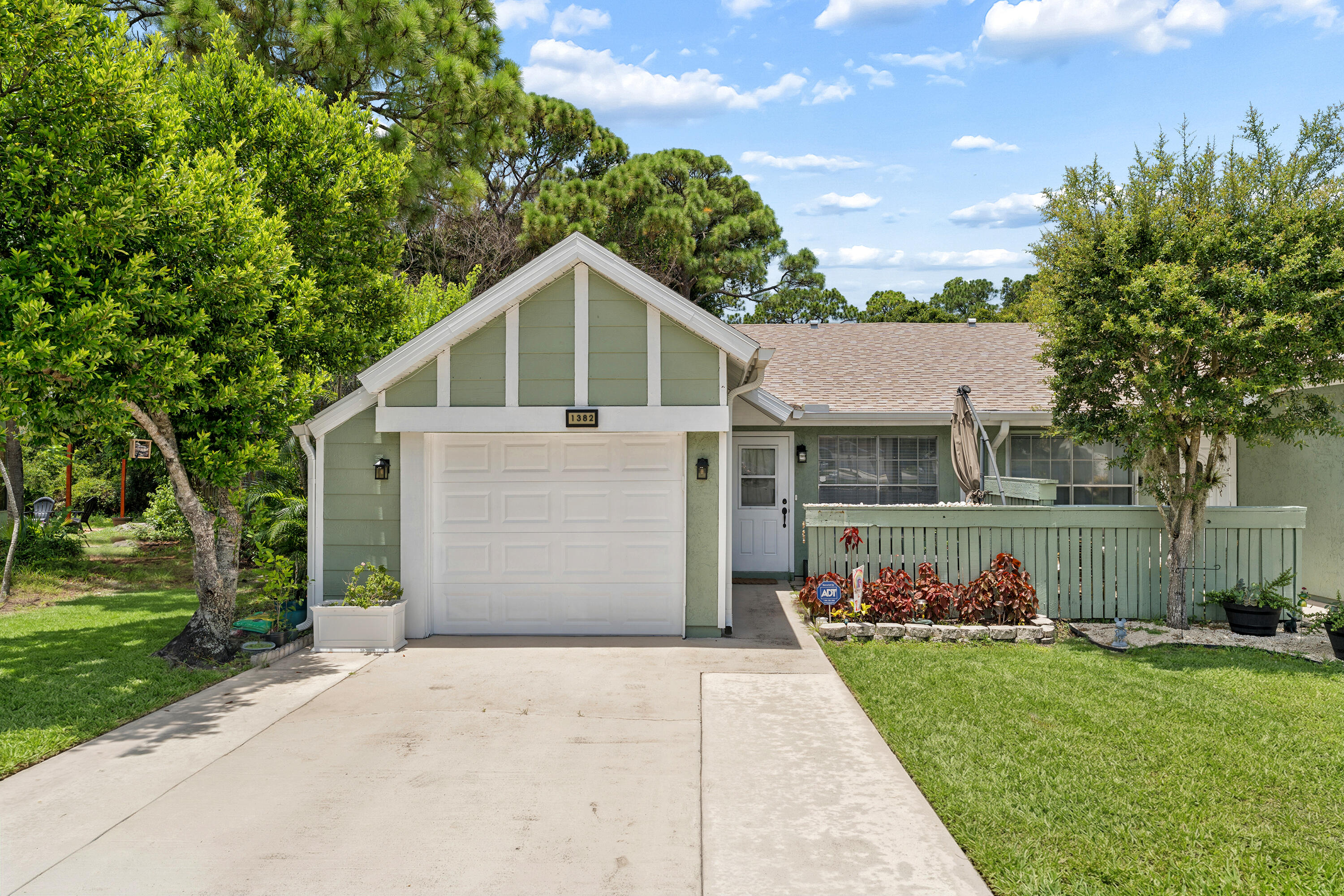 SOUTH PORT ST LUCIE UNIT 17 - Residential