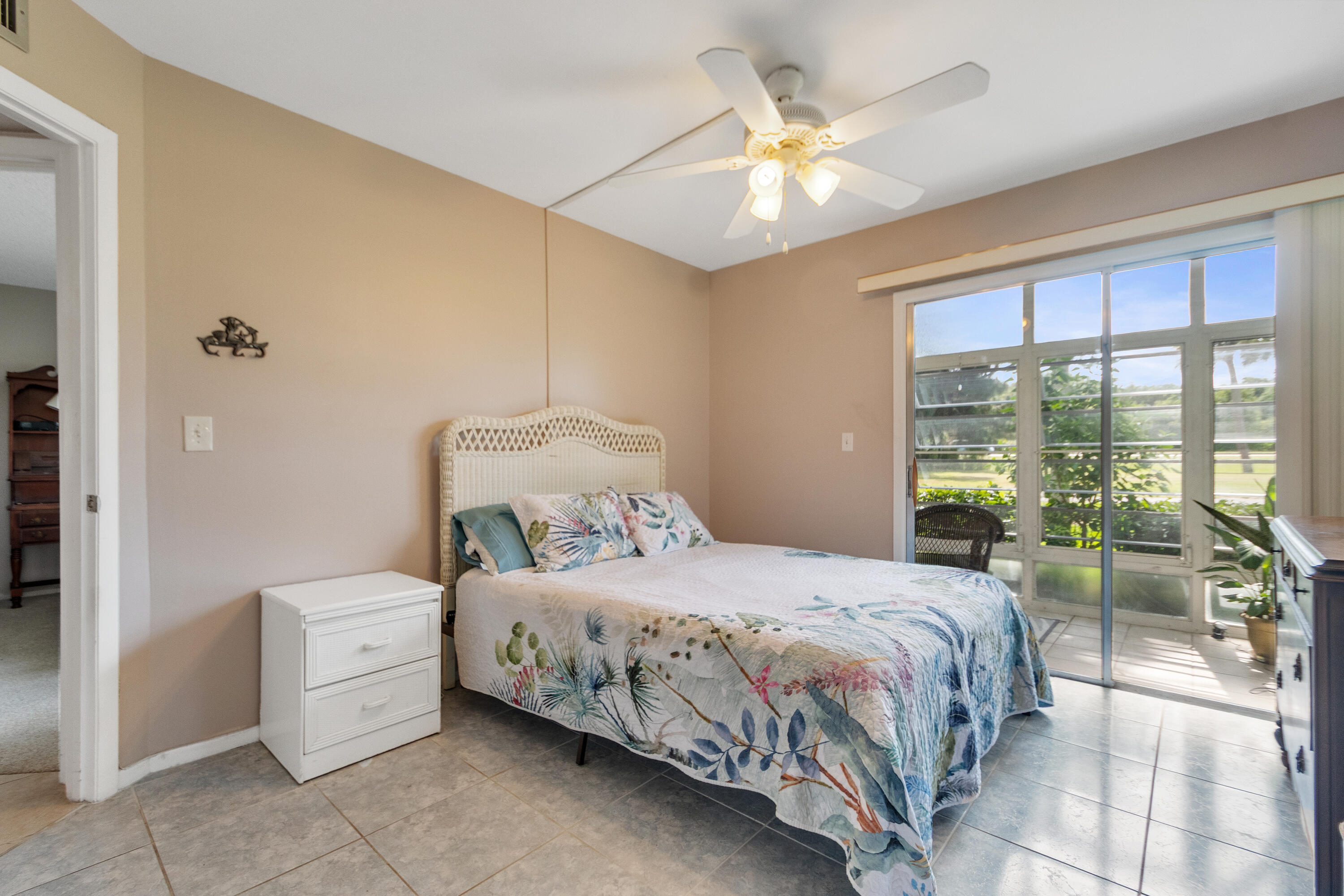 VISTA ROYALE PHASE IV BLDGS 83-111 - Residential
