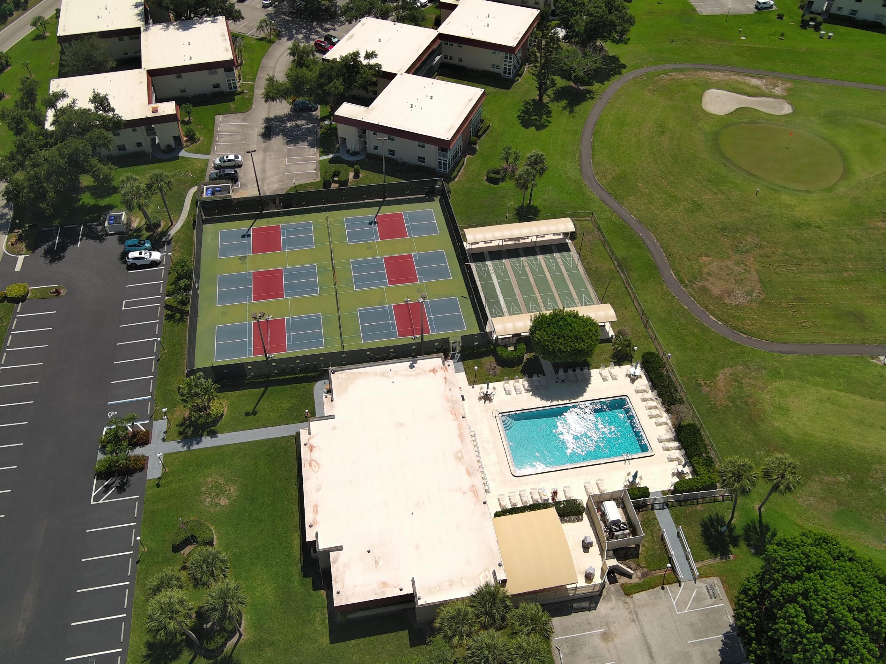 VISTA ROYALE PHASE IV BLDGS 83-111 - Residential
