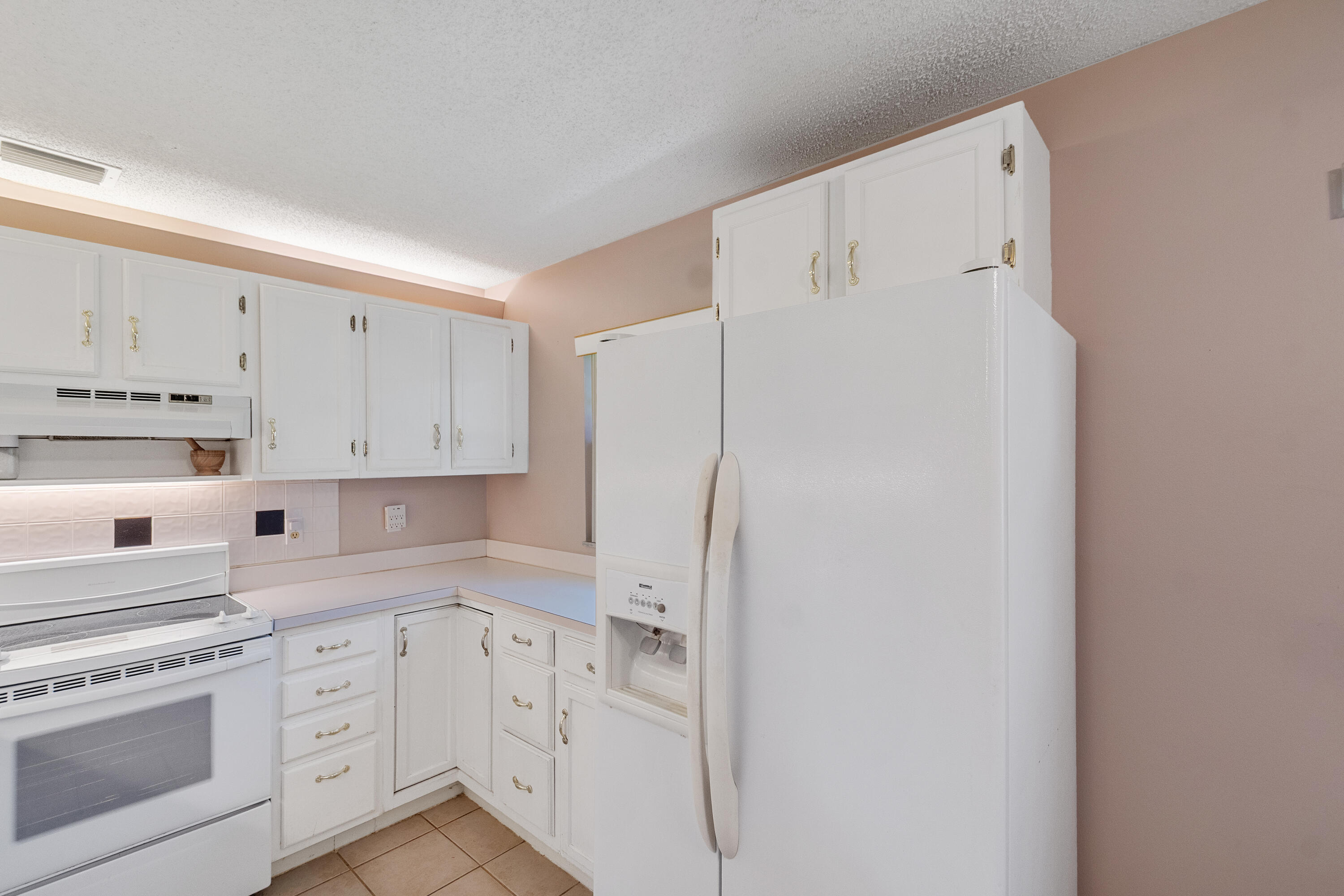 VISTA ROYALE PHASE IV BLDGS 83-111 - Residential