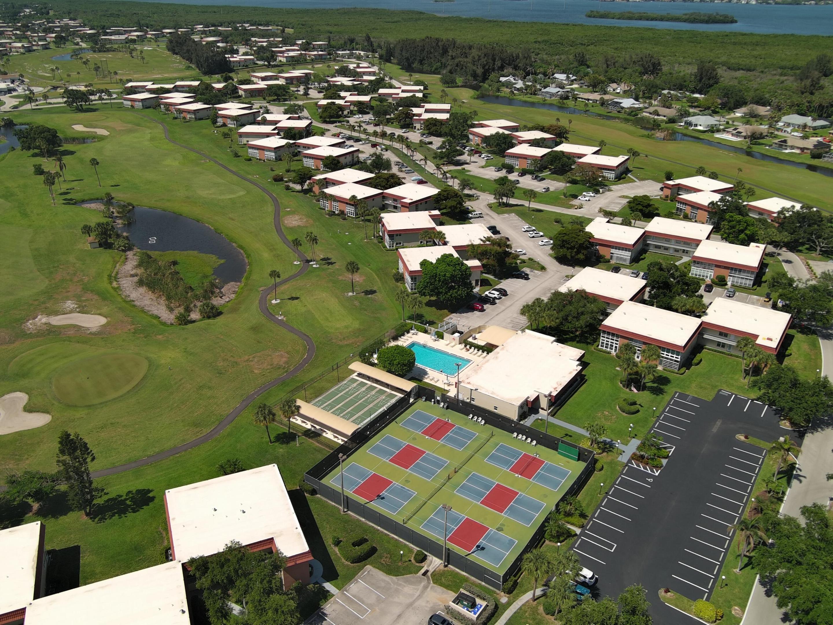 VISTA ROYALE PHASE IV BLDGS 83-111 - Residential