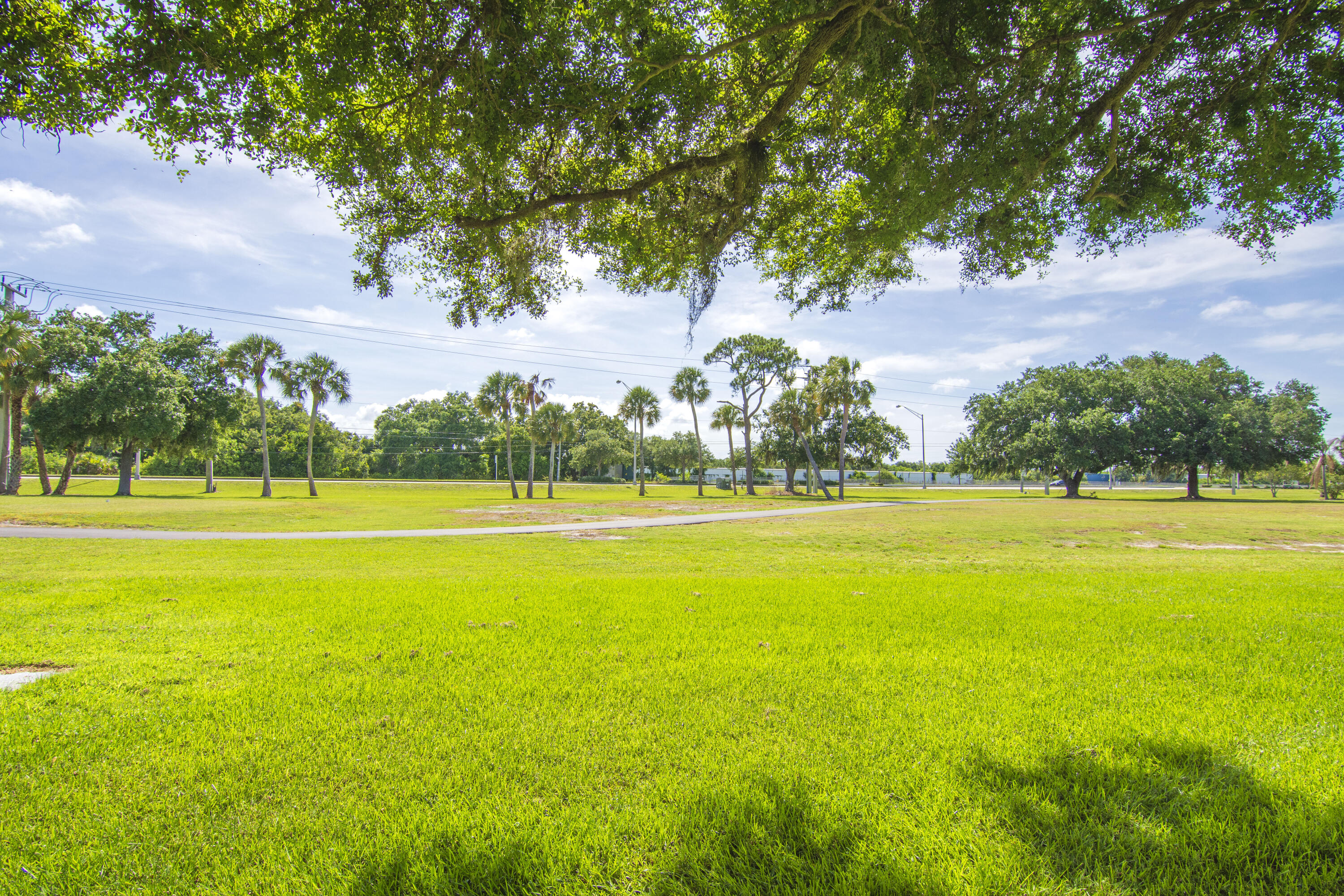 VISTA ROYALE PHASE IV BLDGS 83-111 - Residential