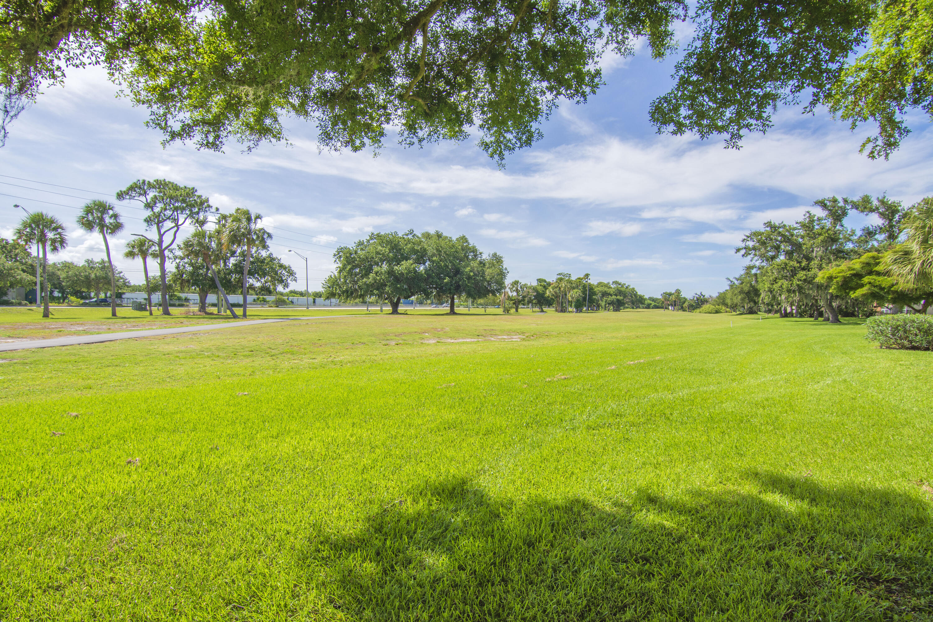 VISTA ROYALE PHASE IV BLDGS 83-111 - Residential