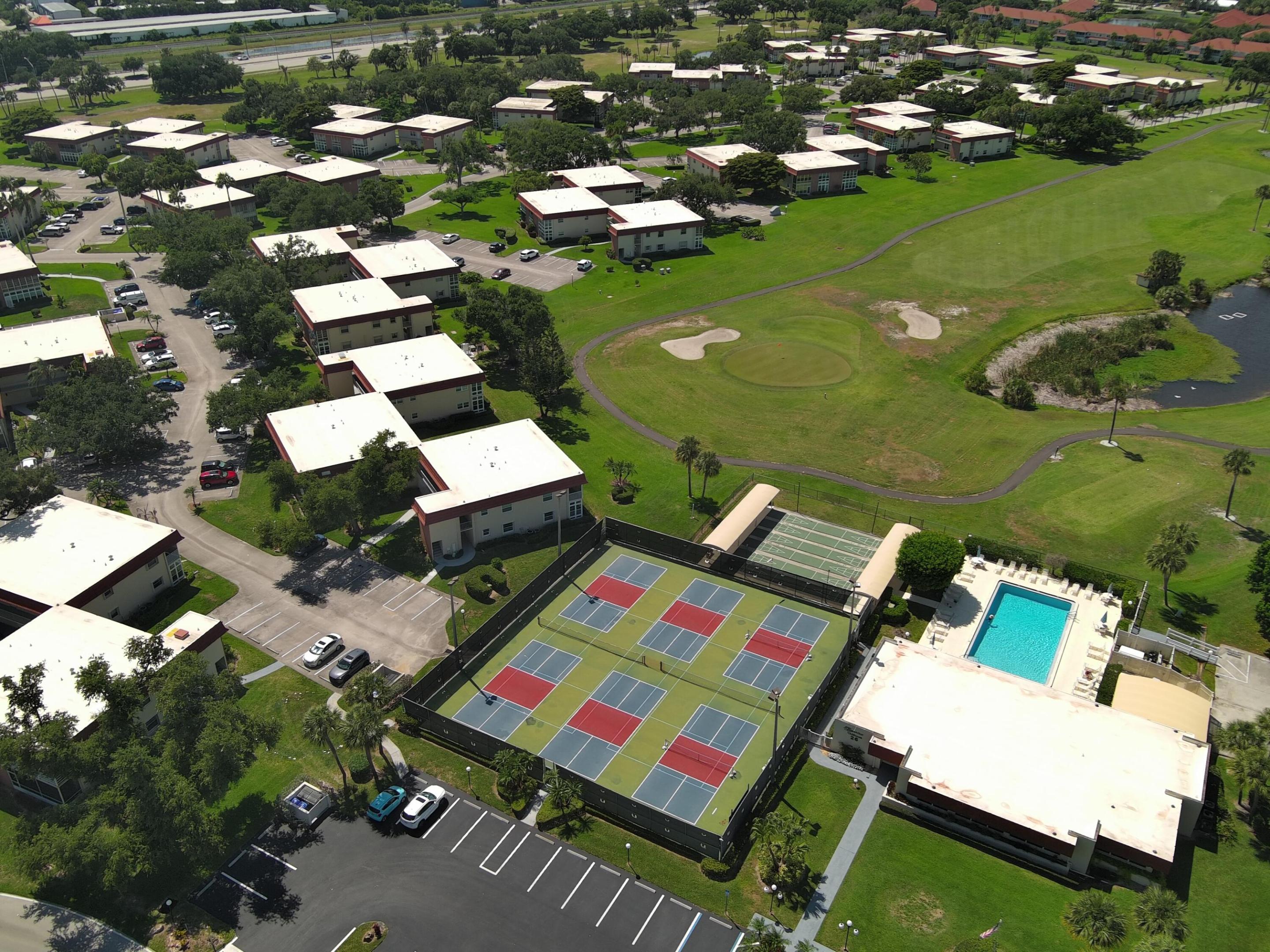 VISTA ROYALE PHASE IV BLDGS 83-111 - Residential