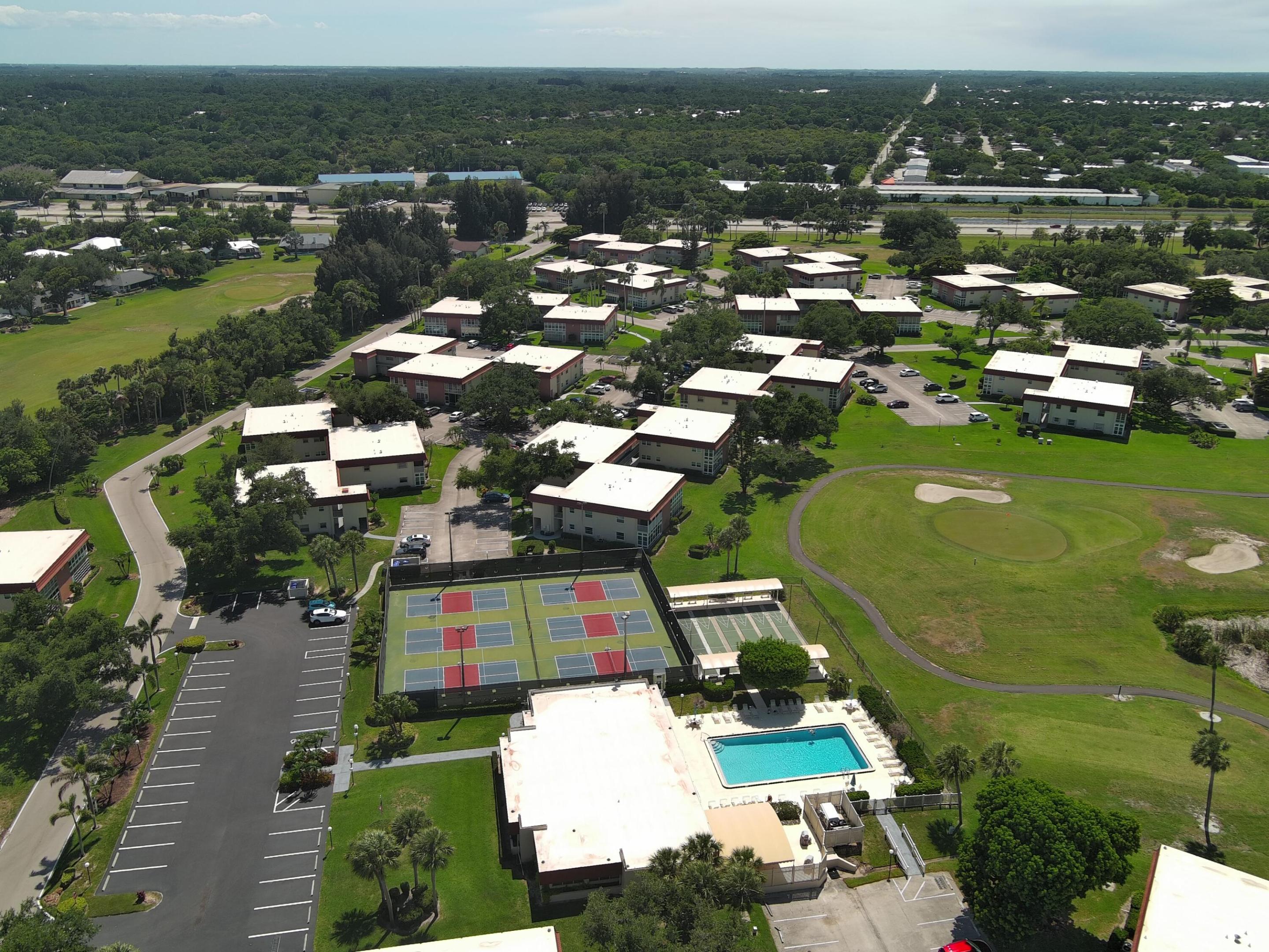 VISTA ROYALE PHASE IV BLDGS 83-111 - Residential