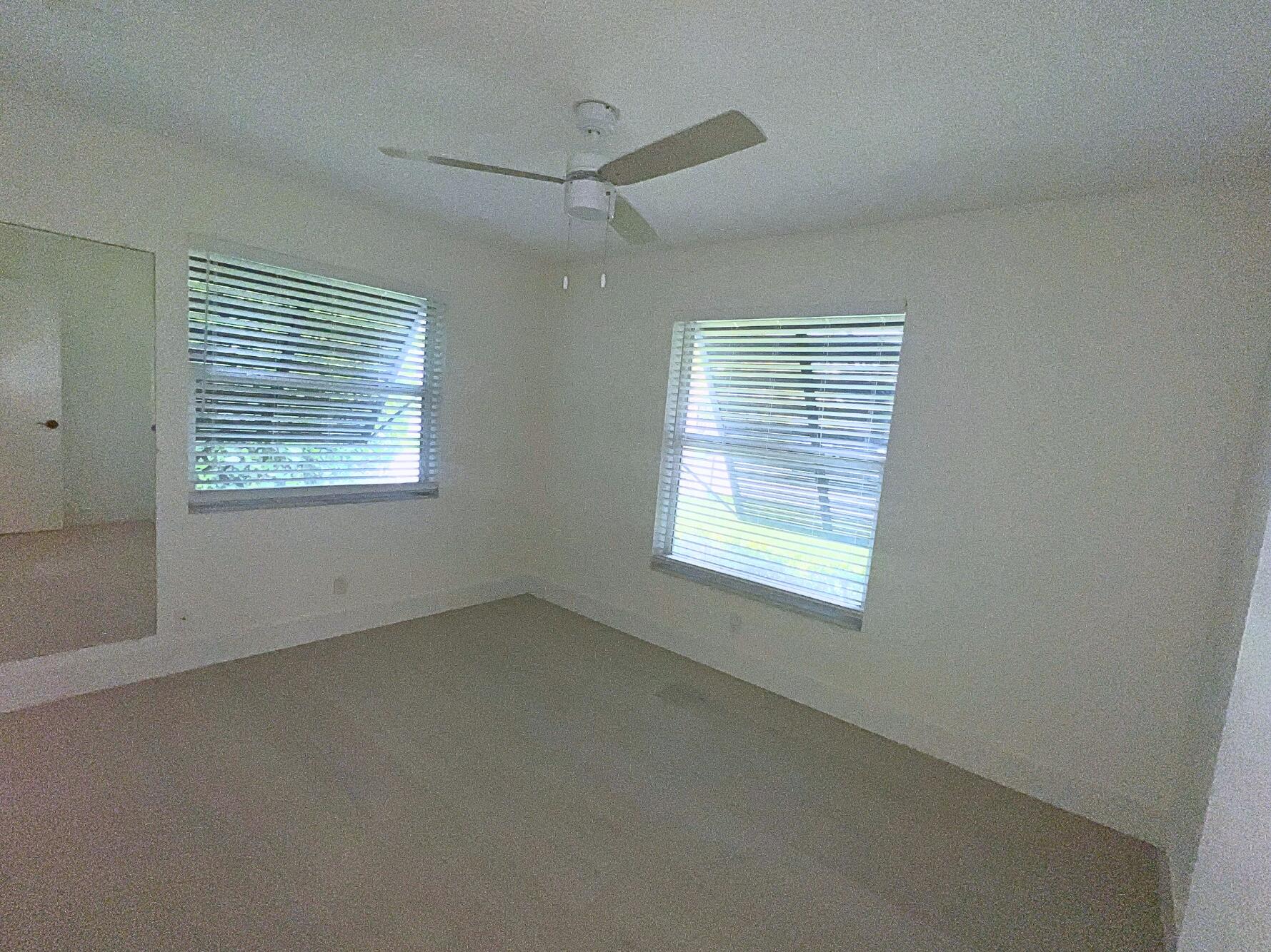 YACHT HARBOR MANOR - Residential Lease