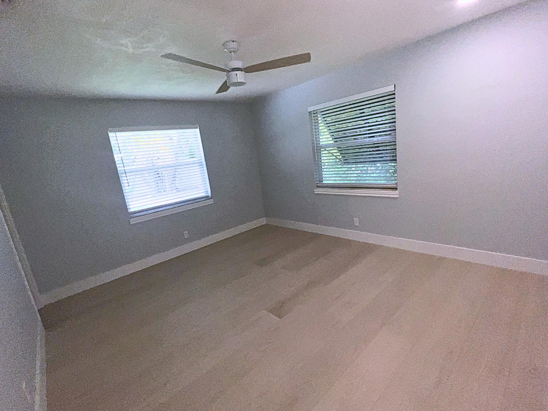 YACHT HARBOR MANOR - Residential Lease