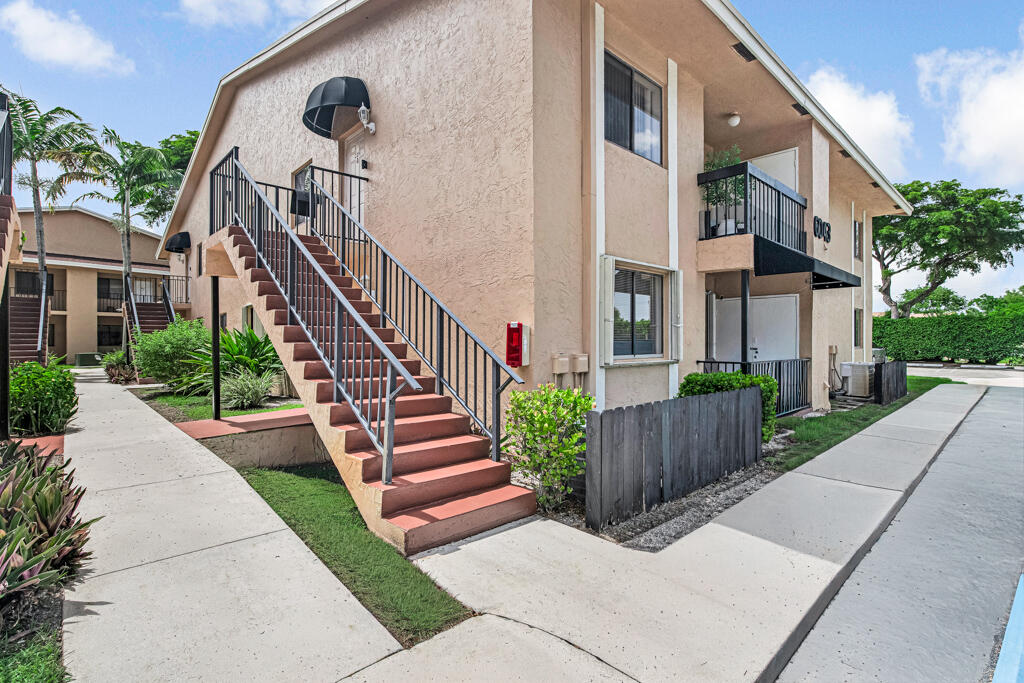 Beautiful 2-Bed, 2-Bath Condo in Laurels at Sherwood! Bright second-floor unit with 855 sq ft, an open living and dining area, a well-maintained kitchen with a breakfast bar, and a private balcony with peaceful views. Enjoy community amenities including a clubhouse, pool, and tennis courts. Conveniently located near downtown West Palm Beach, Palm Beach International Airport, shopping, dining, and major highways. Schedule your private showing today!