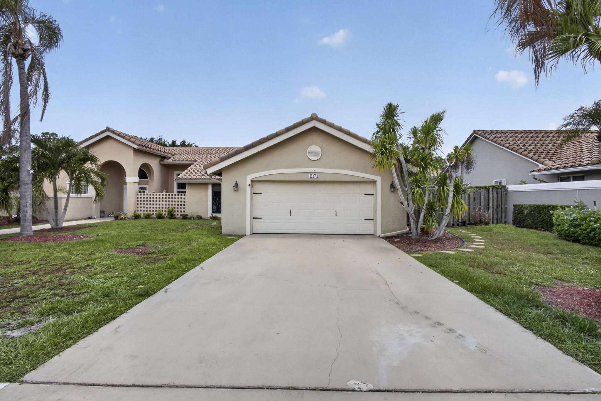 GREENVIEW SHORES 2 OF WELLINGTON - Residential