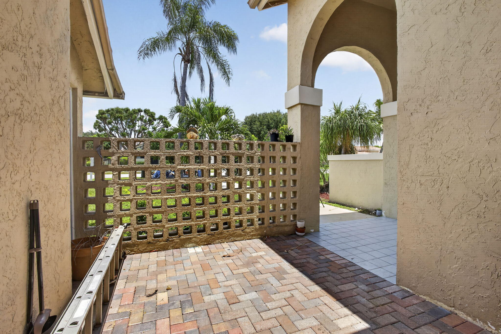 GREENVIEW SHORES 2 OF WELLINGTON - Residential