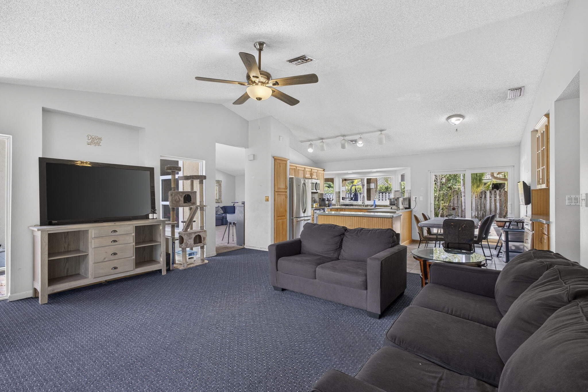 GREENVIEW SHORES 2 OF WELLINGTON - Residential