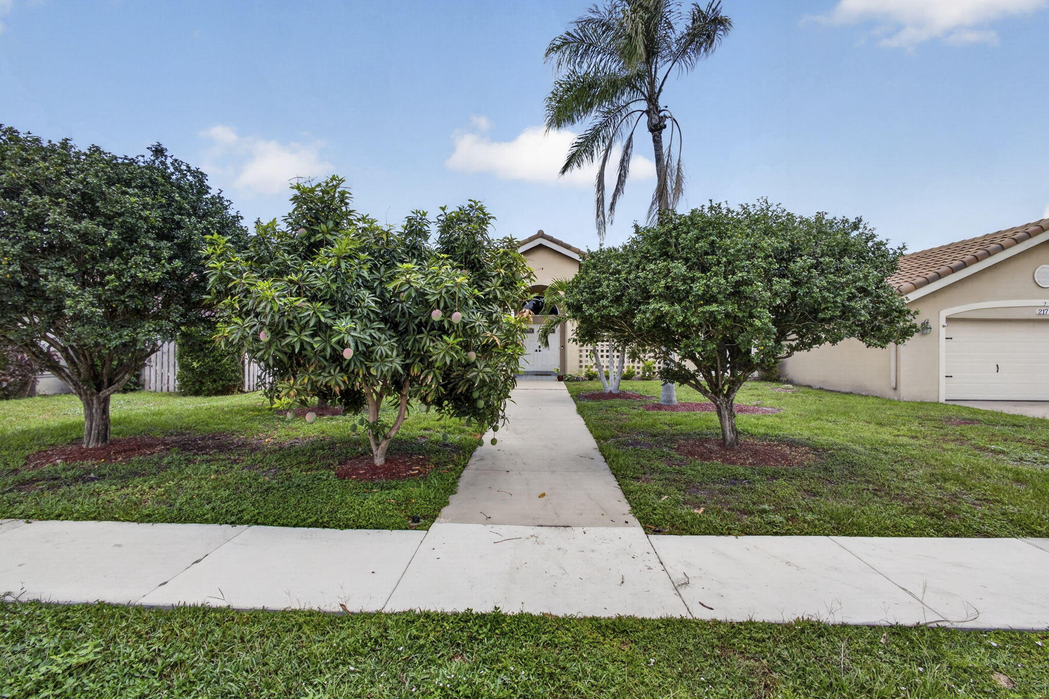 GREENVIEW SHORES 2 OF WELLINGTON - Residential