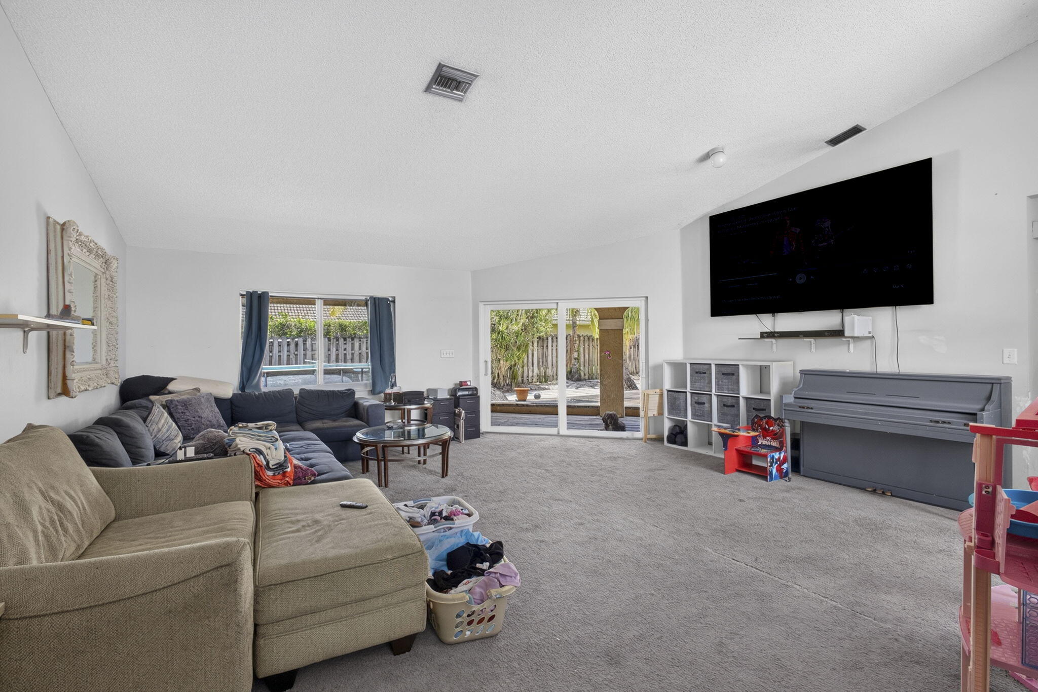 GREENVIEW SHORES 2 OF WELLINGTON - Residential