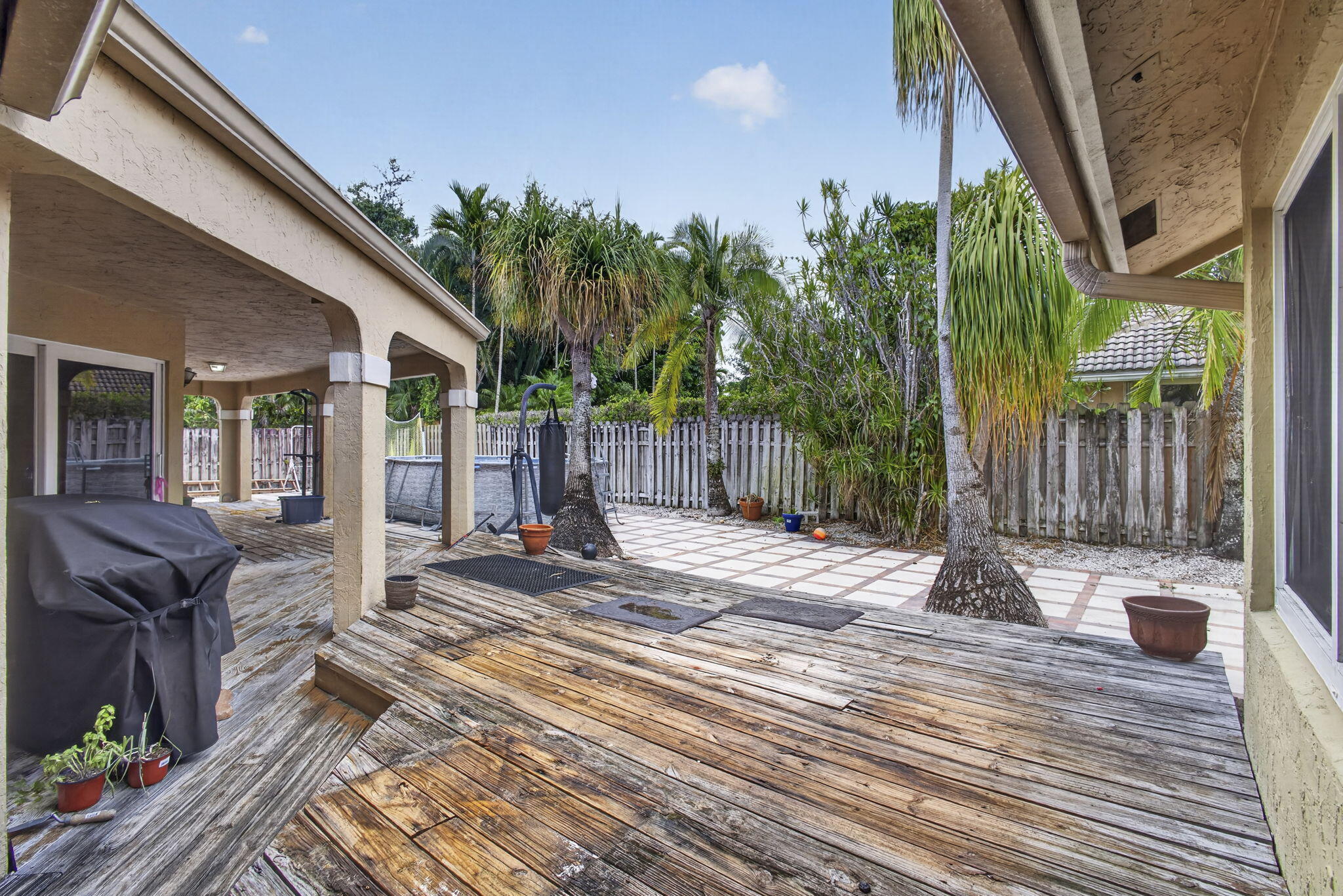GREENVIEW SHORES 2 OF WELLINGTON - Residential