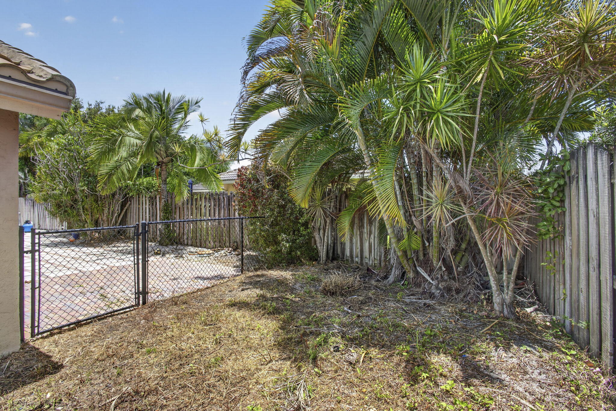 GREENVIEW SHORES 2 OF WELLINGTON - Residential