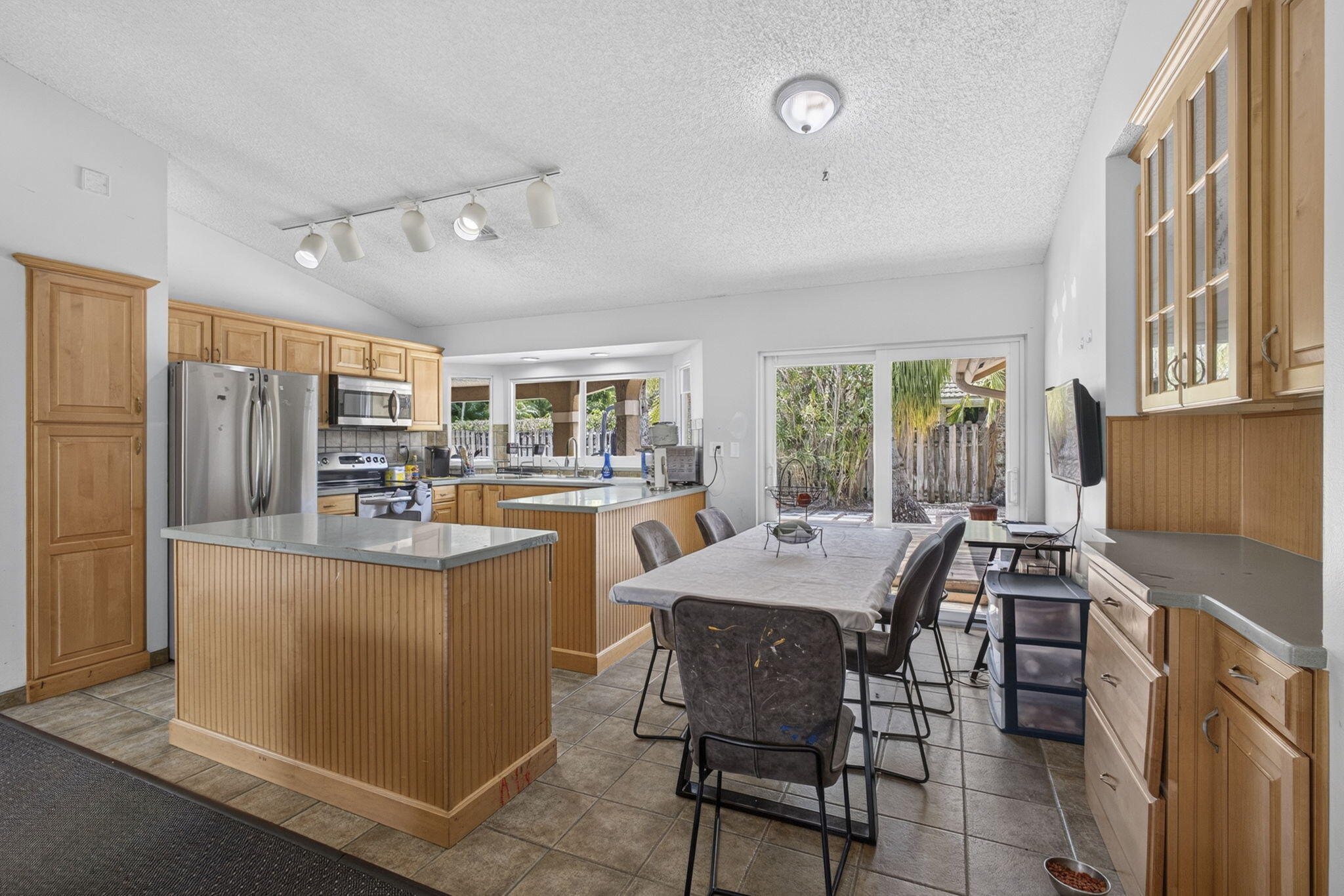 GREENVIEW SHORES 2 OF WELLINGTON - Residential