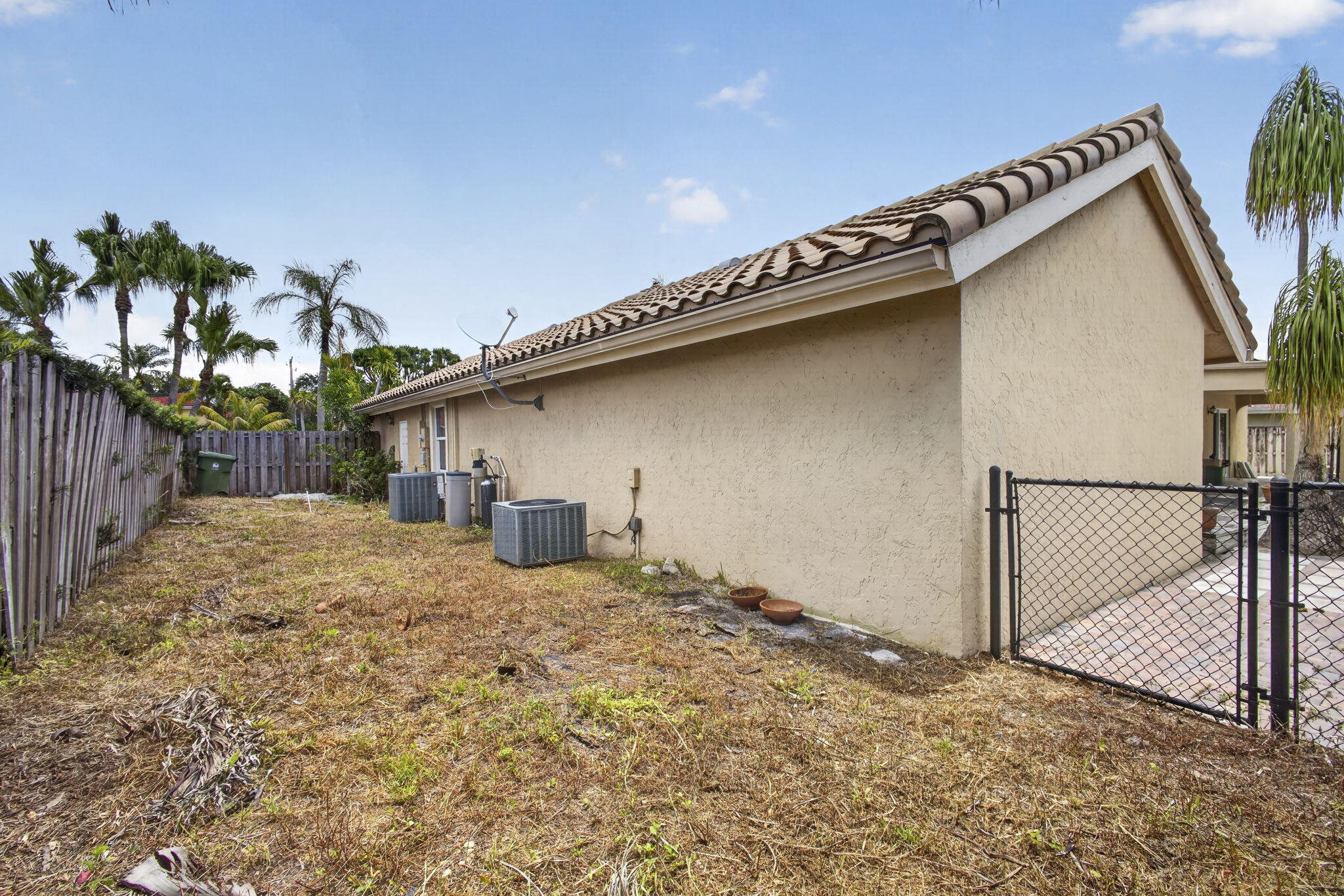GREENVIEW SHORES 2 OF WELLINGTON - Residential