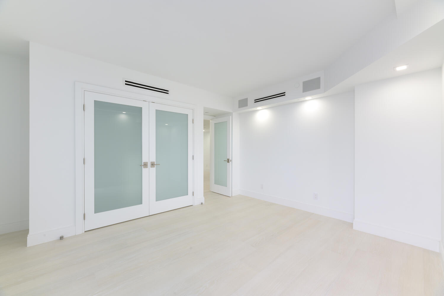 PLAZA OF THE PALM BEACHES CONDO - Residential