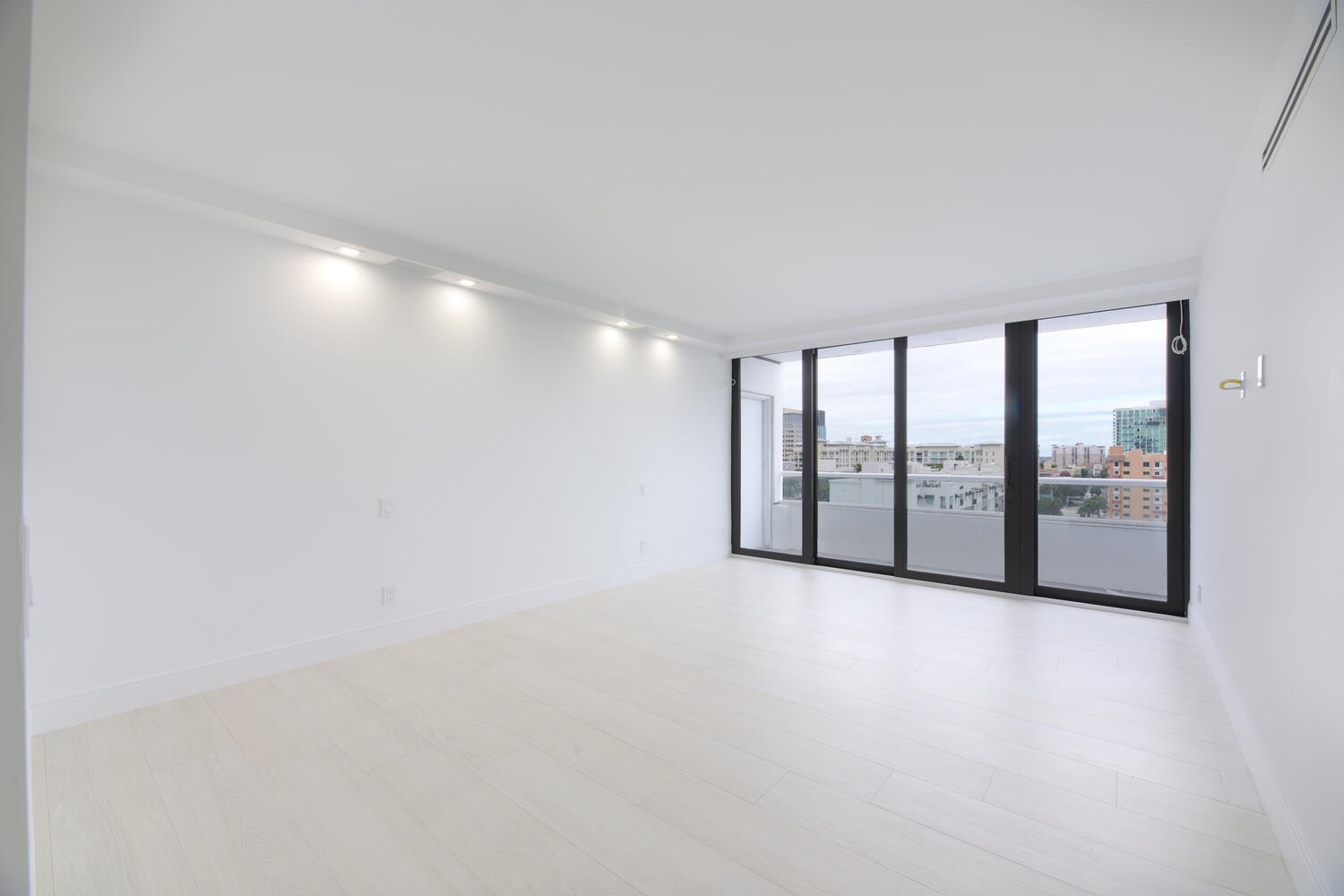 PLAZA OF THE PALM BEACHES CONDO - Residential
