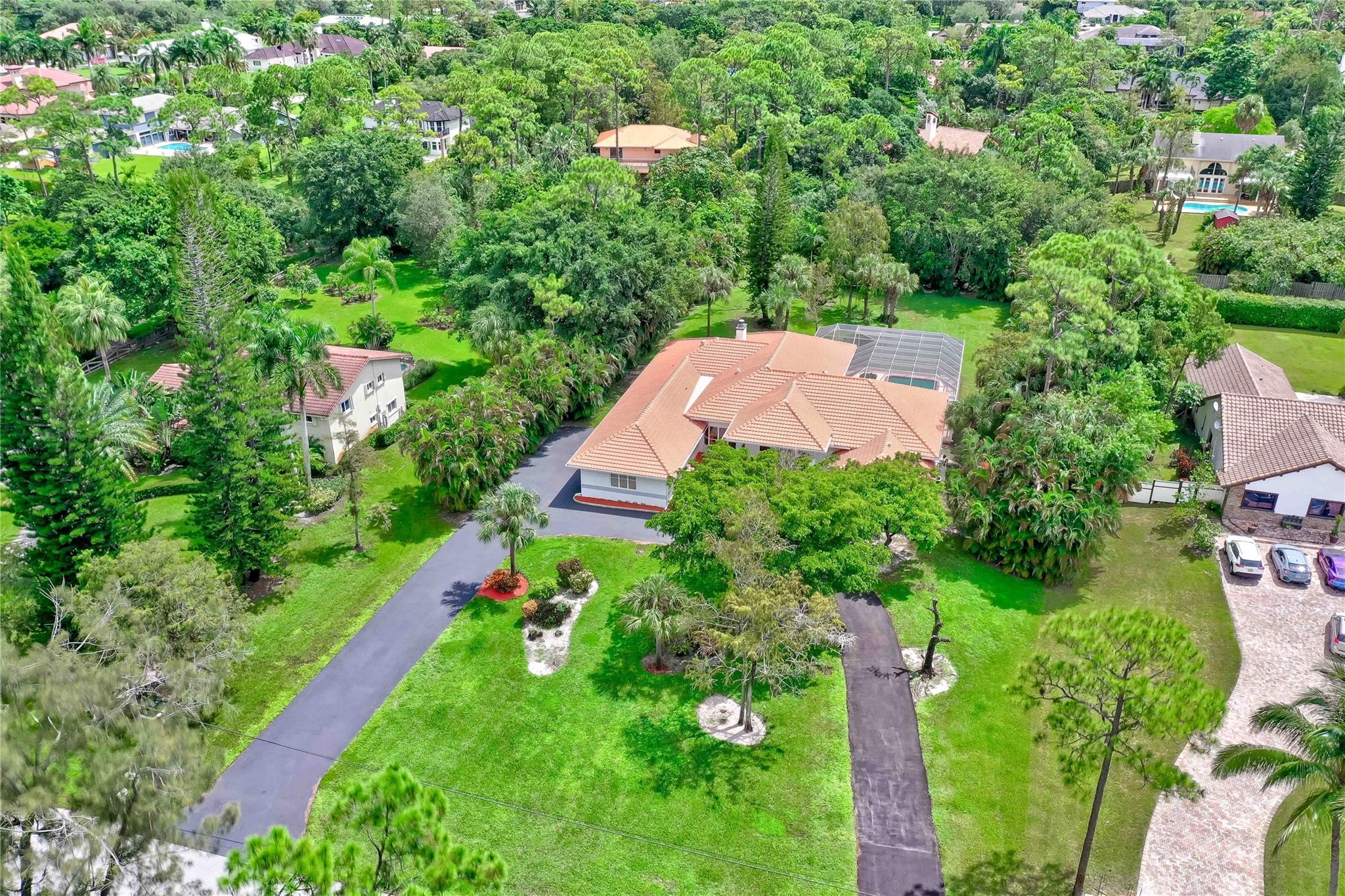 Pine Tree Estates - Residential