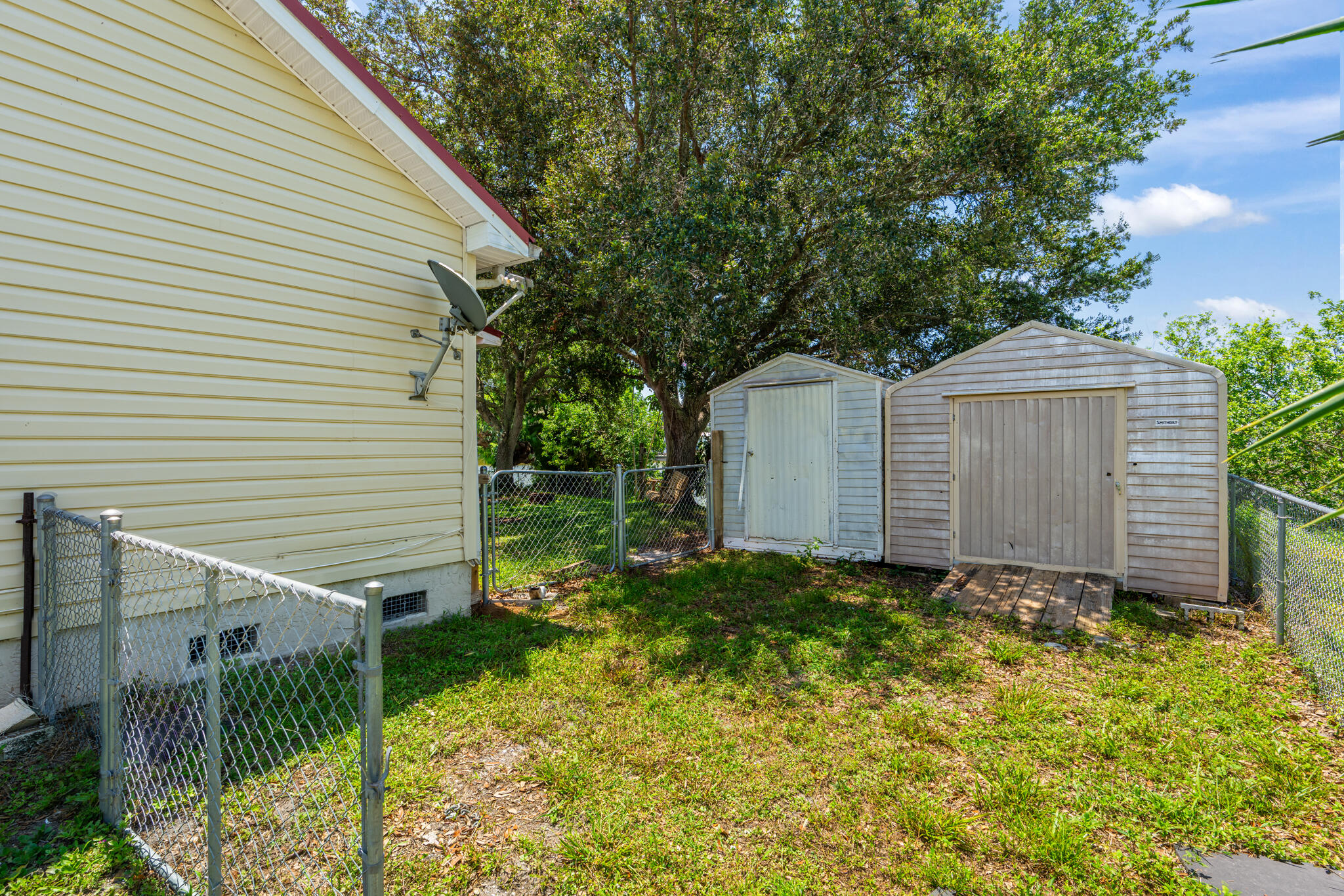 TAYLOR CREEK - Residential