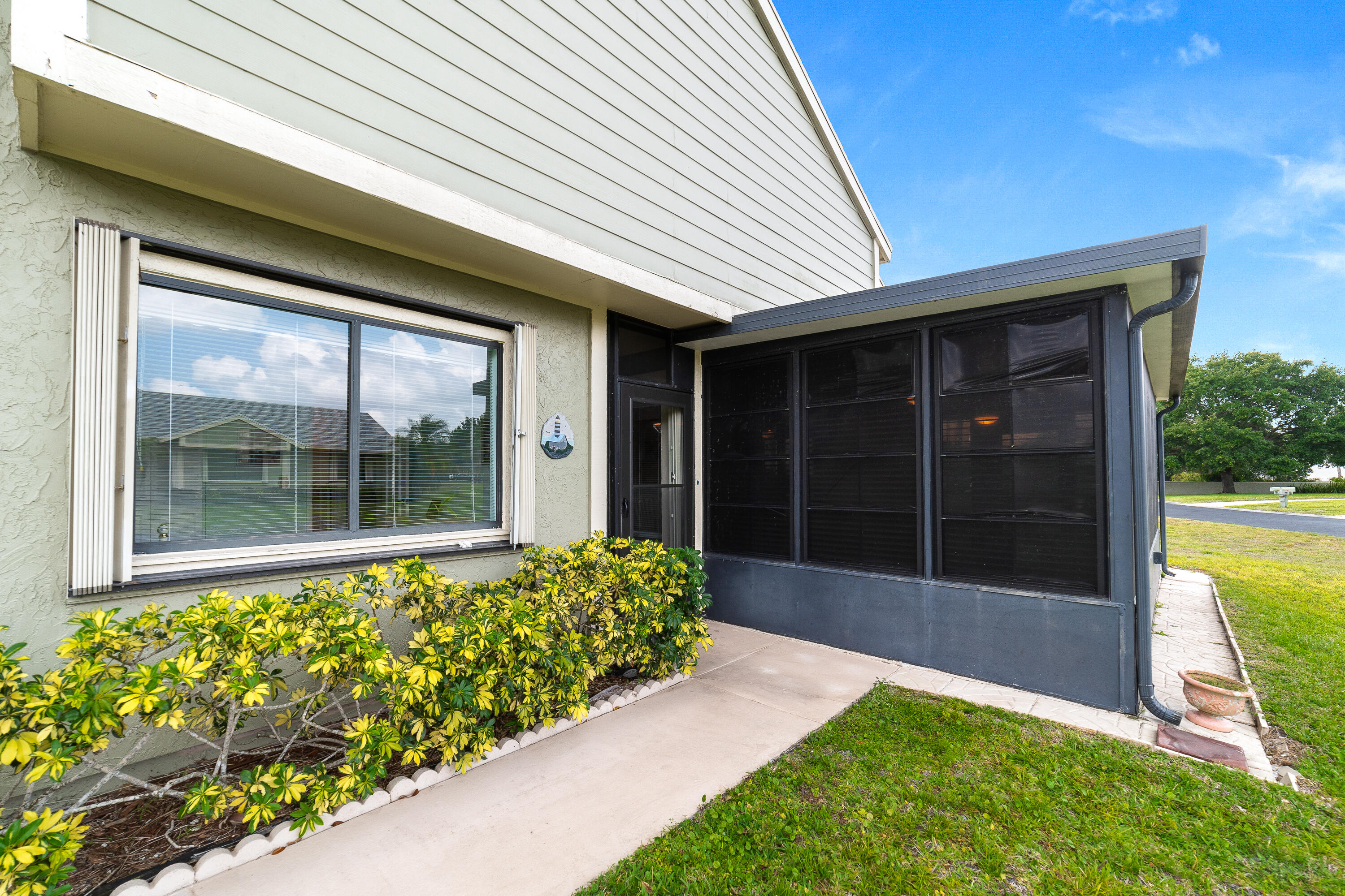 SOUTH PORT ST LUCIE UNIT 16 1ST REPLAT - Residential