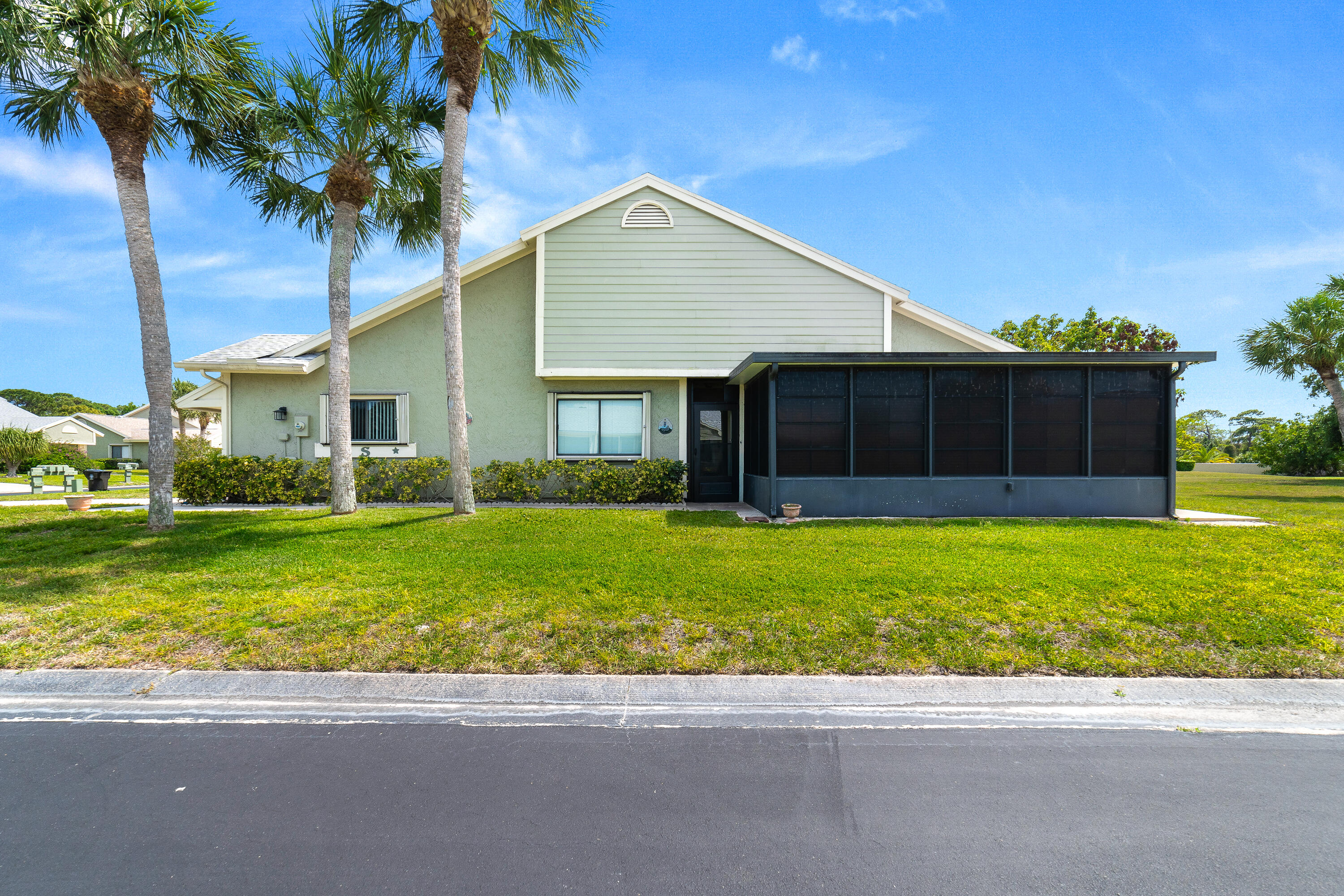 SOUTH PORT ST LUCIE UNIT 16 1ST REPLAT - Residential