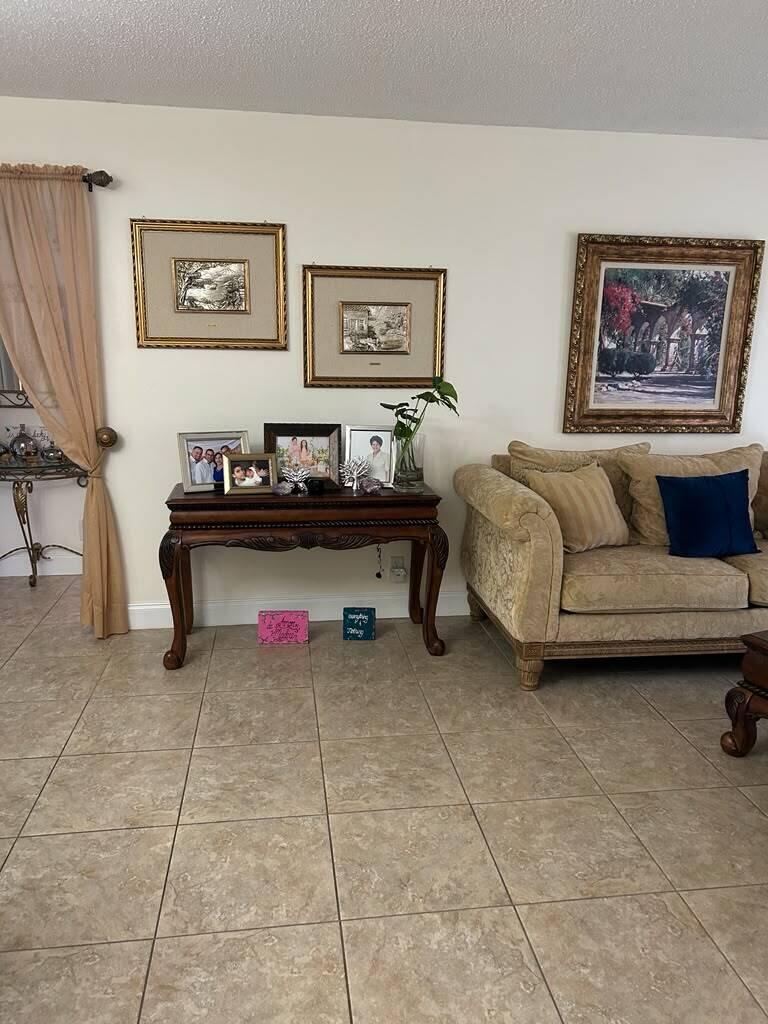 SPRINGS COLONY CLUB CONDO - Residential