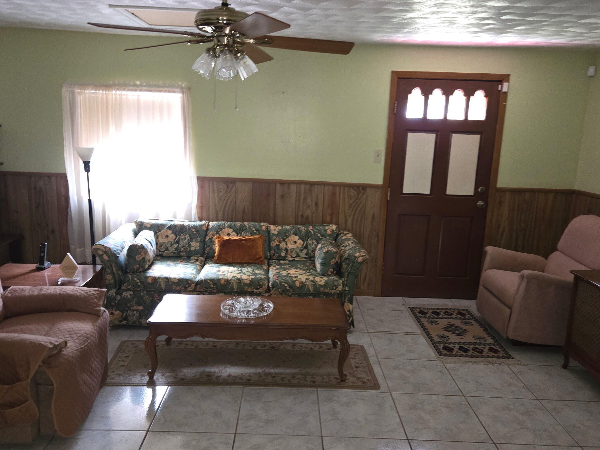PINECREST ESTATES UNIT 2 - Residential