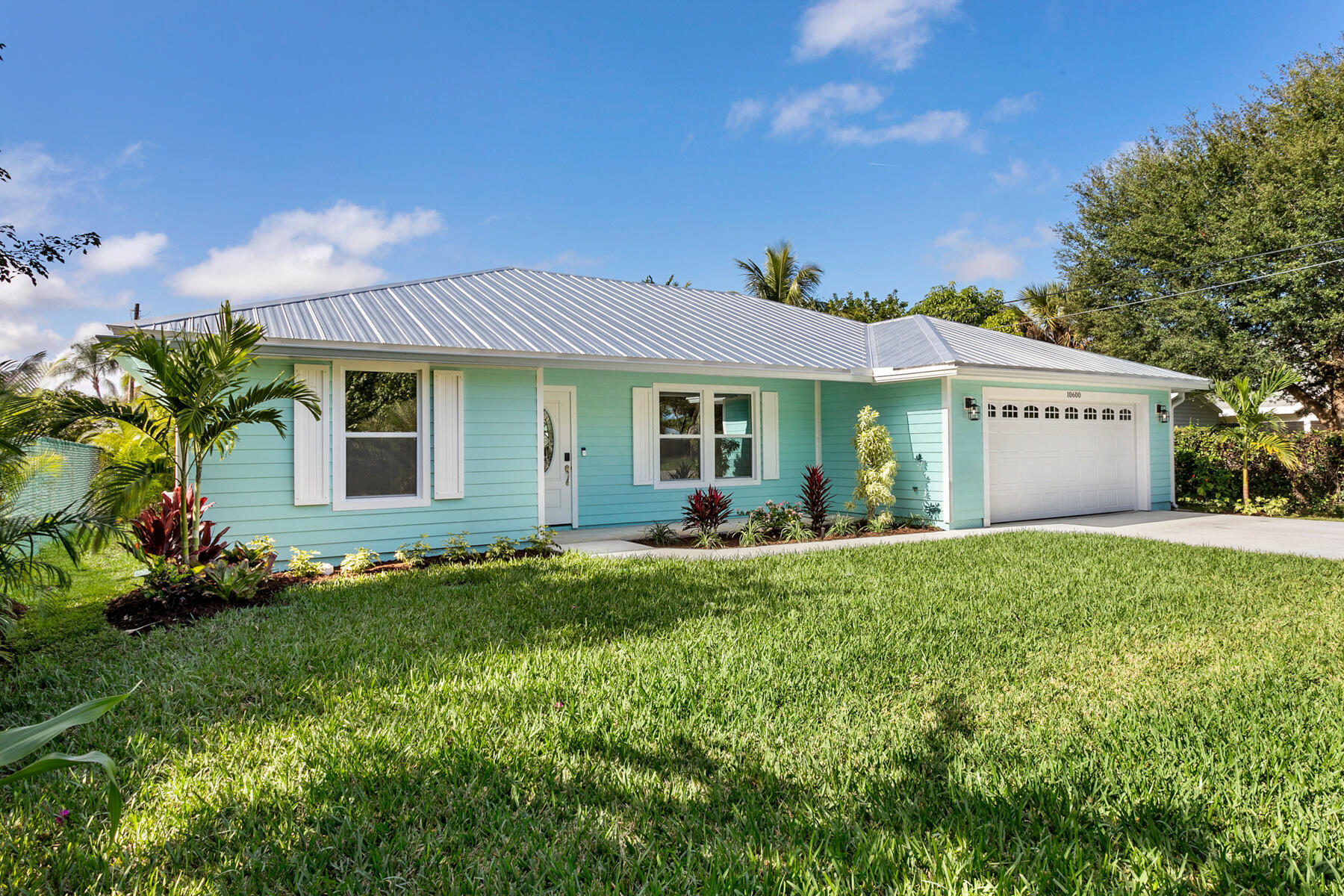 LITTLE VILLAGE UNREC - Residential Lease