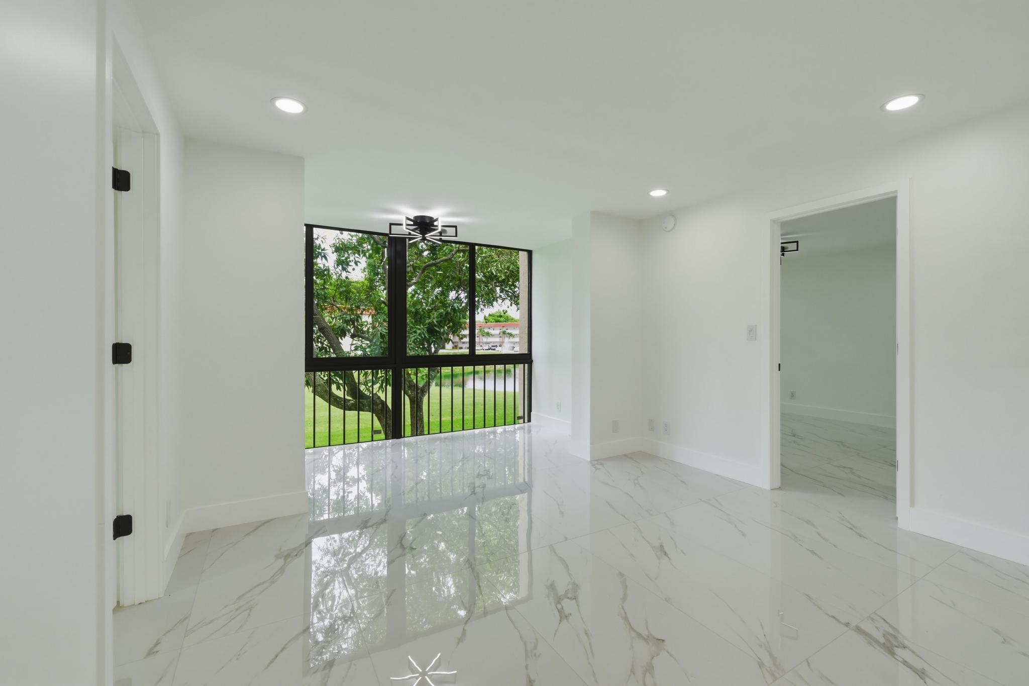 HOLLYBROOK GOLF AND TENNIS CLUB - Residential