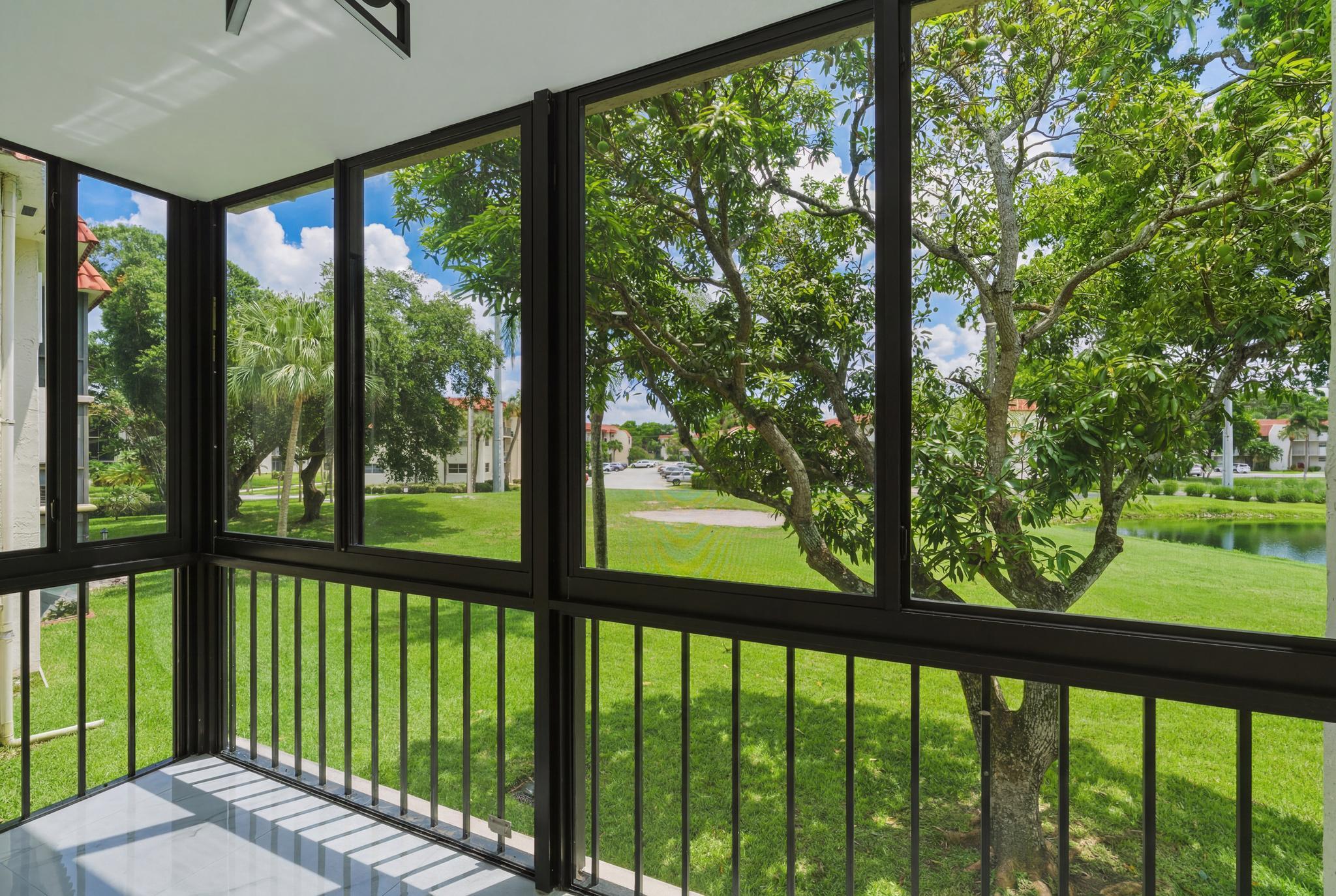 HOLLYBROOK GOLF AND TENNIS CLUB - Residential