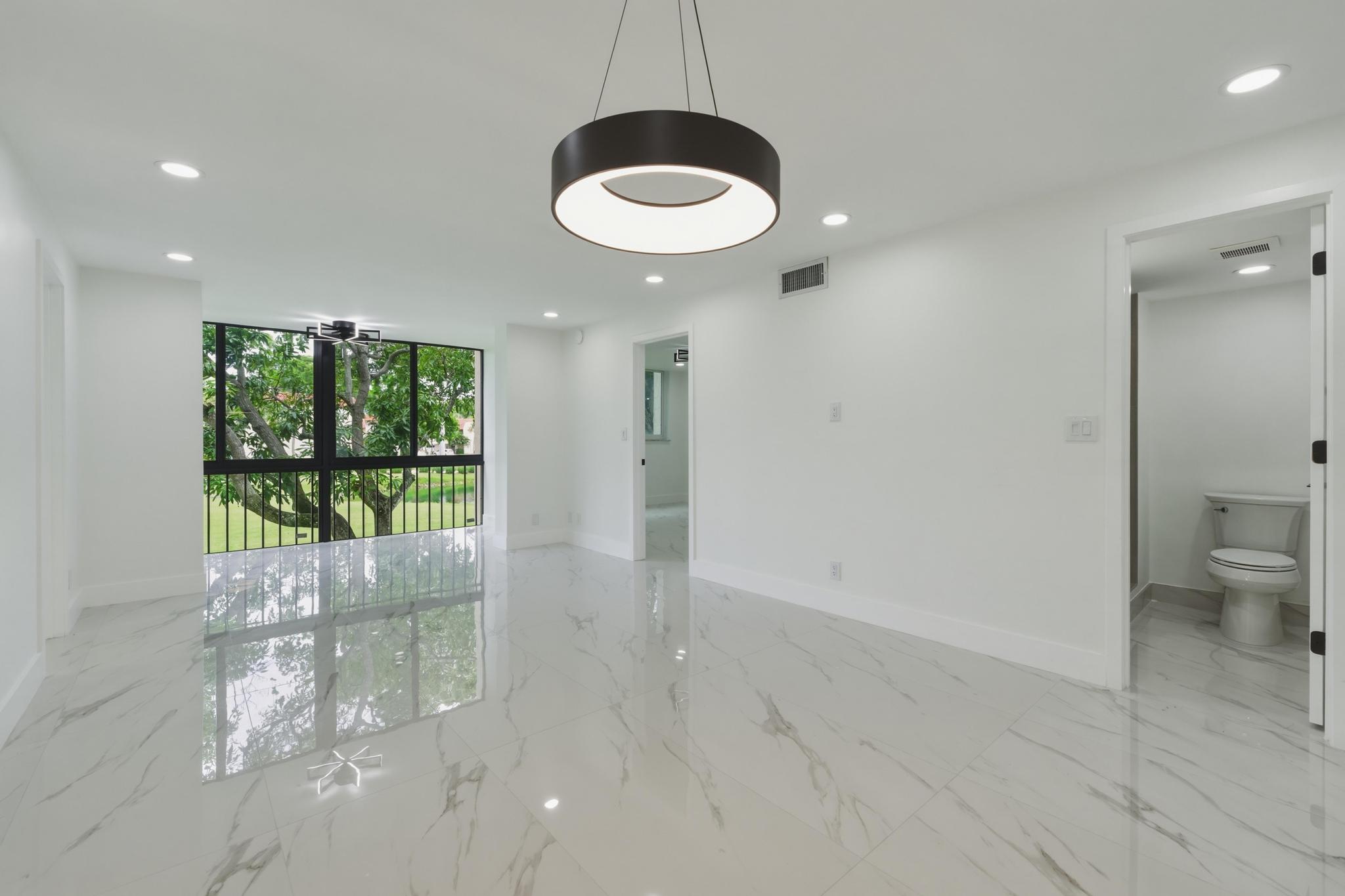 HOLLYBROOK GOLF AND TENNIS CLUB - Residential
