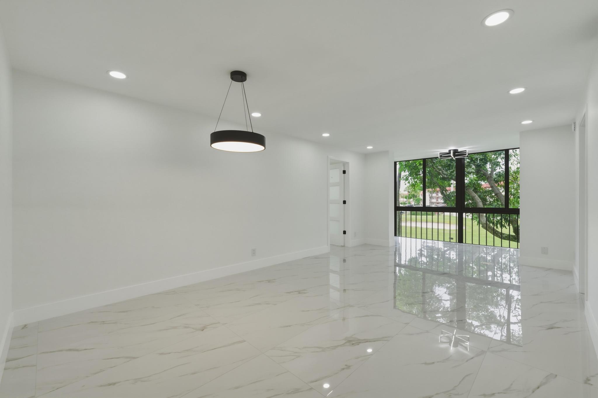 HOLLYBROOK GOLF AND TENNIS CLUB - Residential