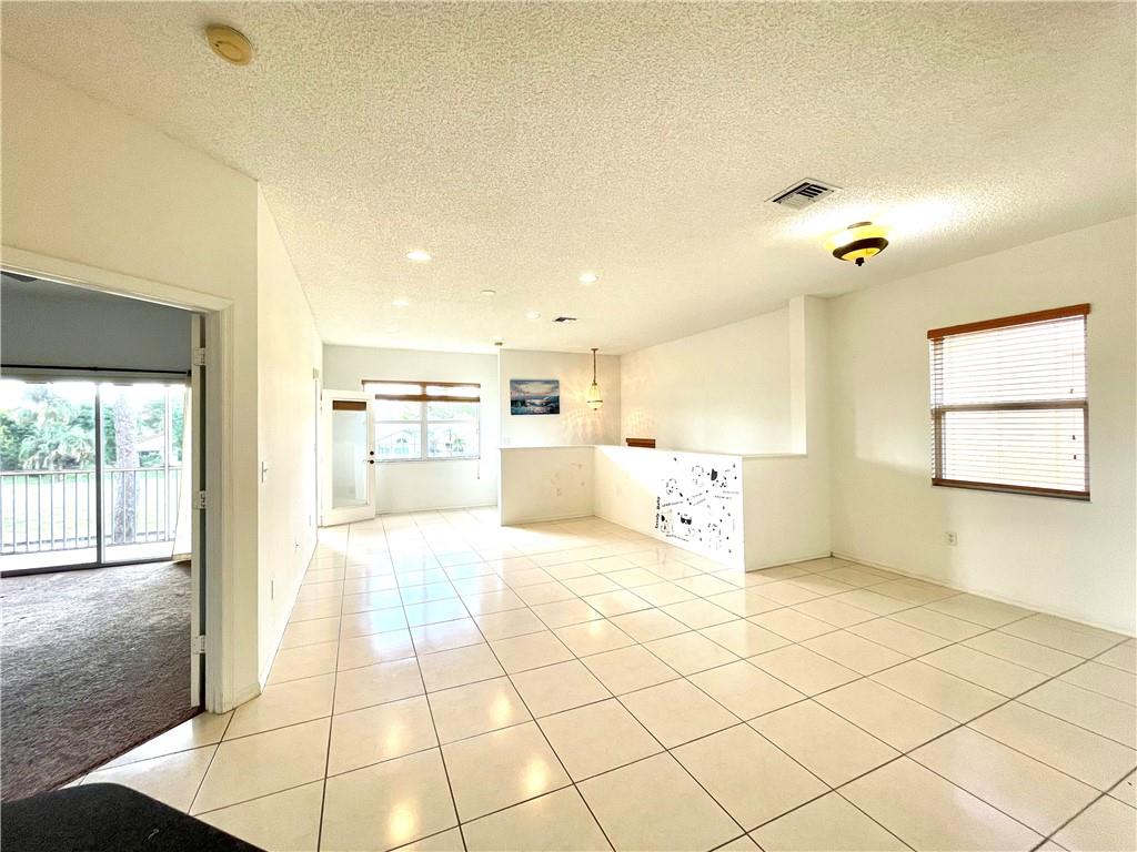 Crestwood At Carolina - Residential