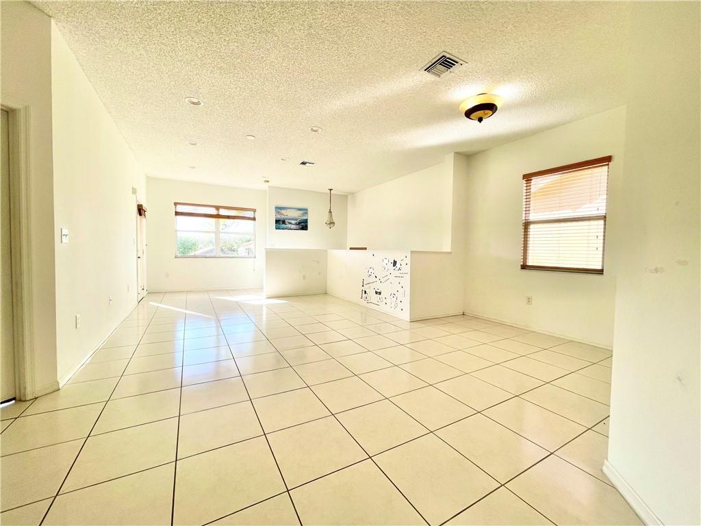 Crestwood At Carolina - Residential