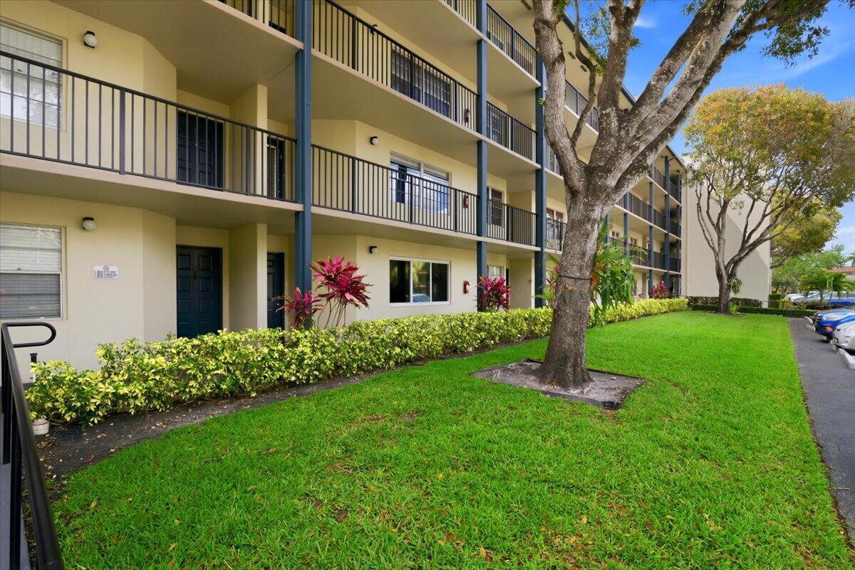 BUCKINGHAM AT CENTURY VILLAGE - Residential