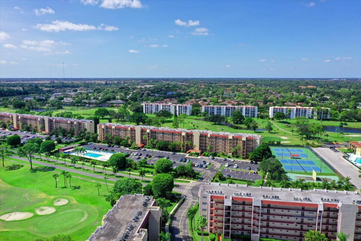 HAMLET AT POINCIANA CONDO - Residential
