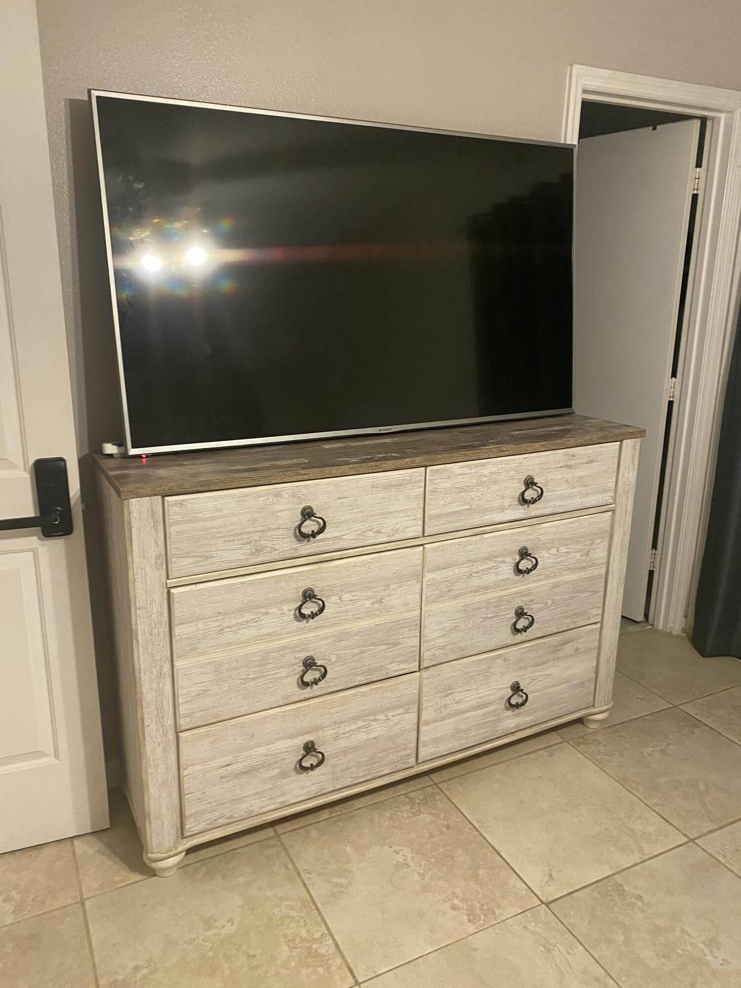 VERO LAKE ESTATES UNIT H-1 - Residential