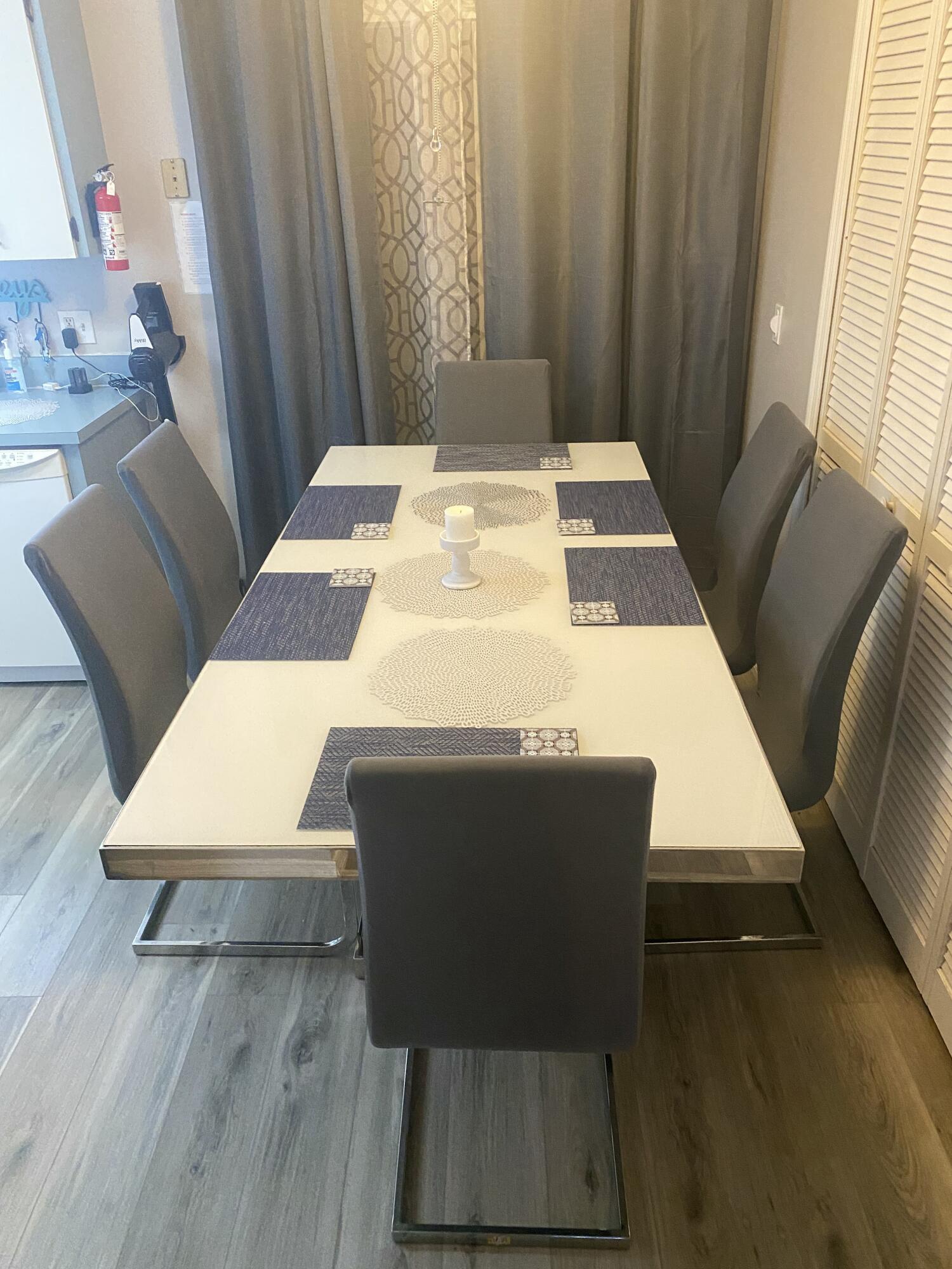 VERO LAKE ESTATES UNIT H-1 - Residential